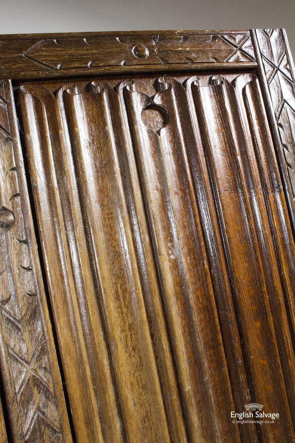 European 18th-19th Century Linen Fold Oak Room Panelling For Sale