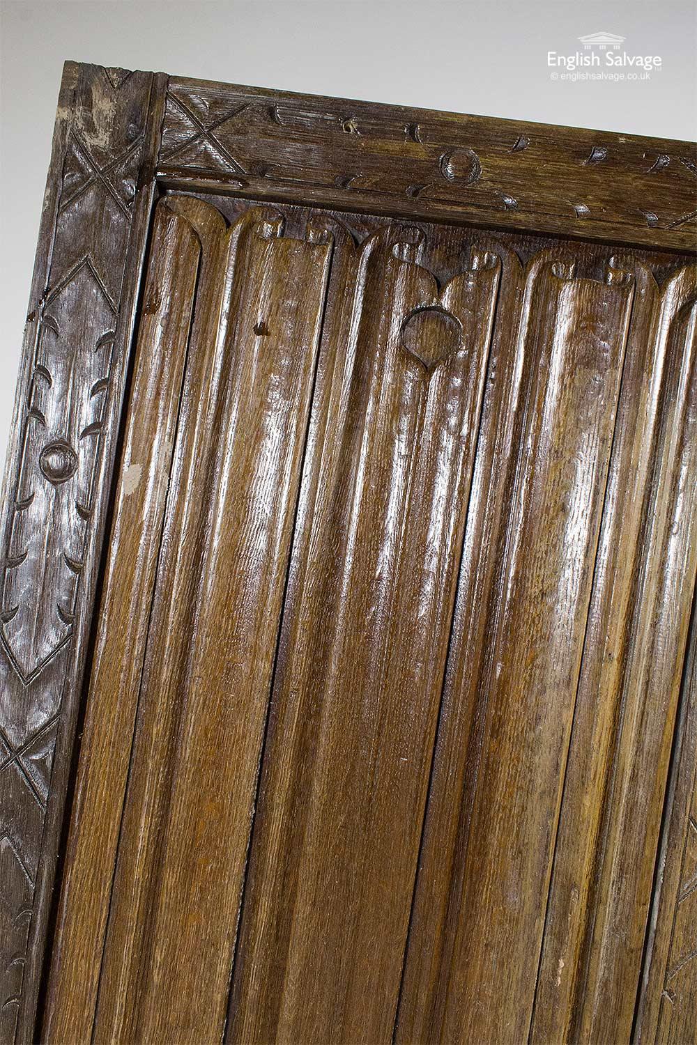 18th-19th Century Linen Fold Oak Room Panelling In Good Condition For Sale In London, GB