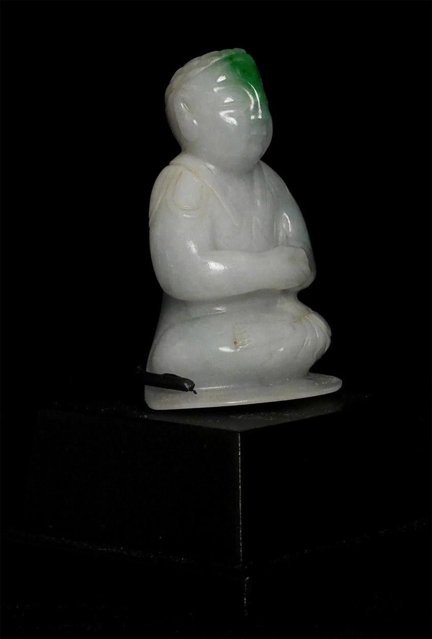 18/19thC Chinese Jadite Jade Buddha, Fine, Special! - 7730 In Excellent Condition For Sale In Ukiah, CA