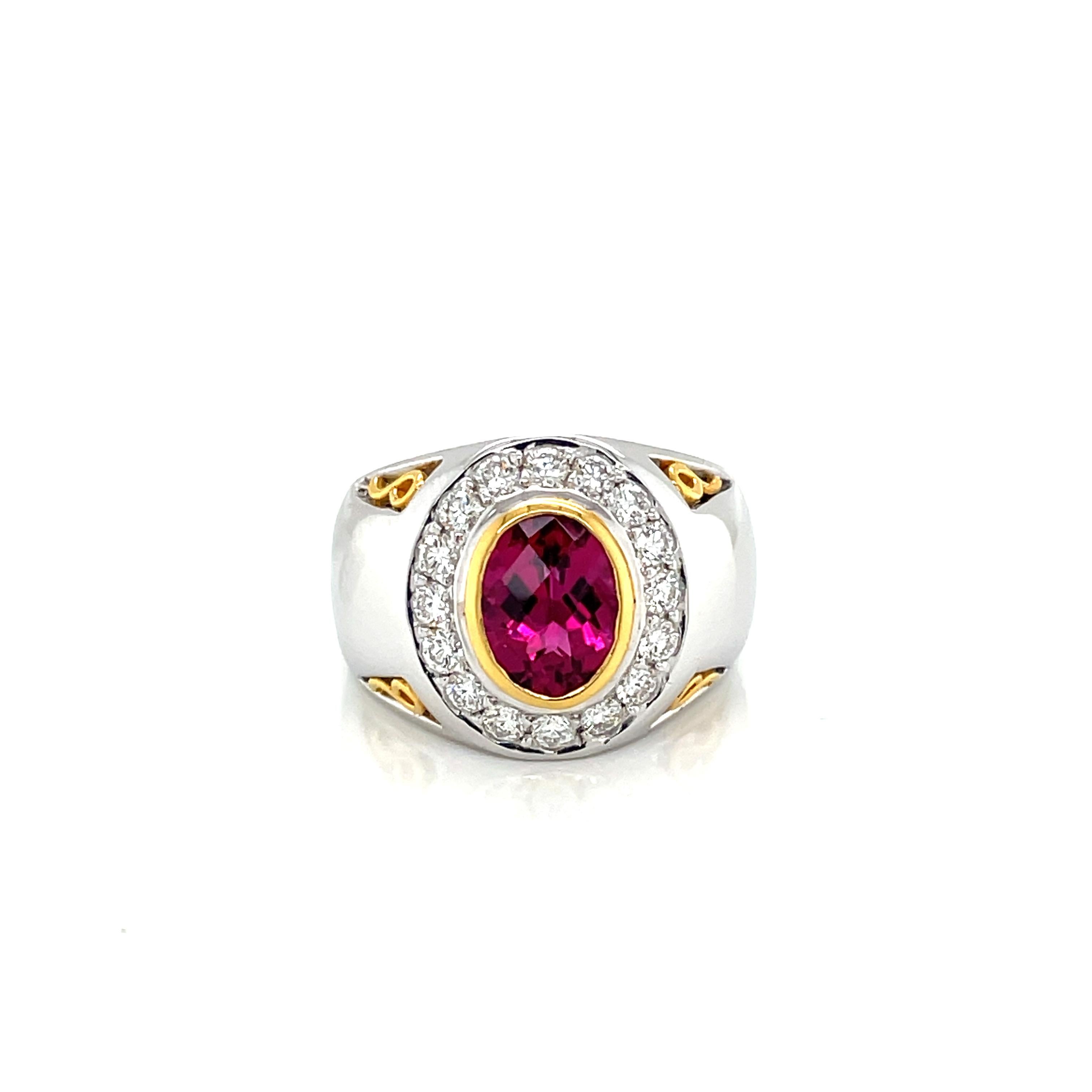 18/22k Gold Oval-Shaped Rubellite Cts 2 Diamond Engagement Ring For Sale 2
