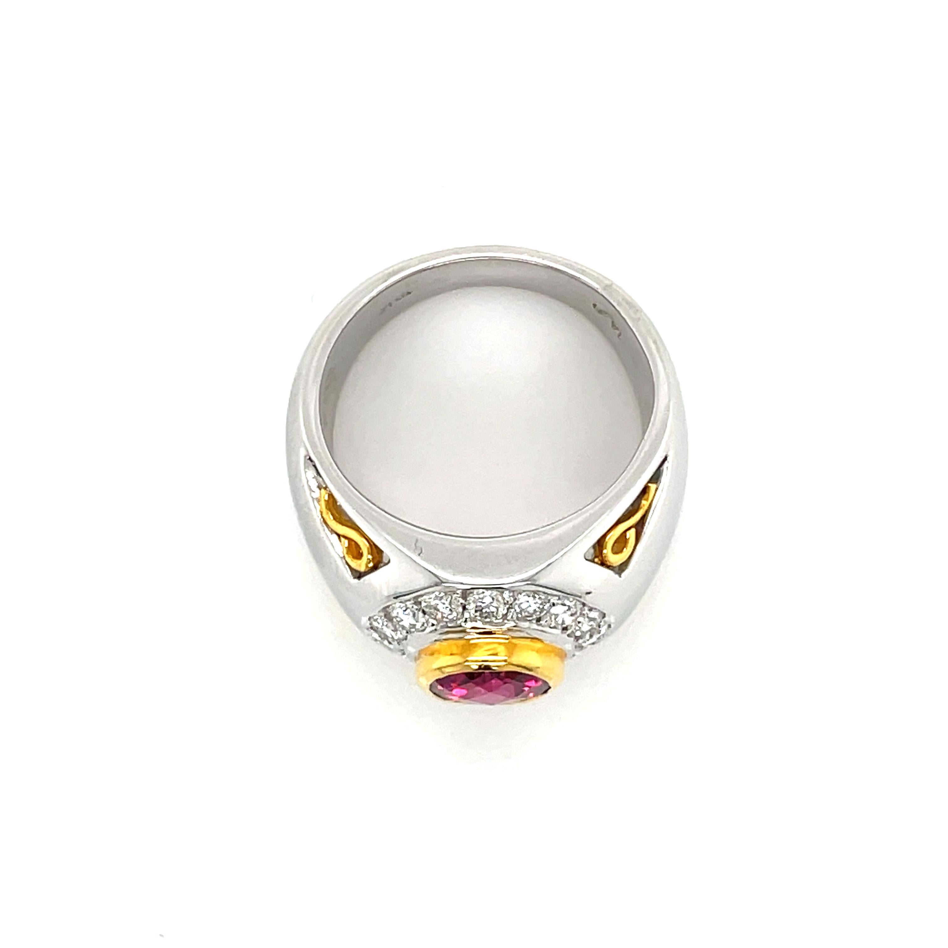 18/22k Gold Oval-Shaped Rubellite Cts 2 Diamond Engagement Ring For Sale 3