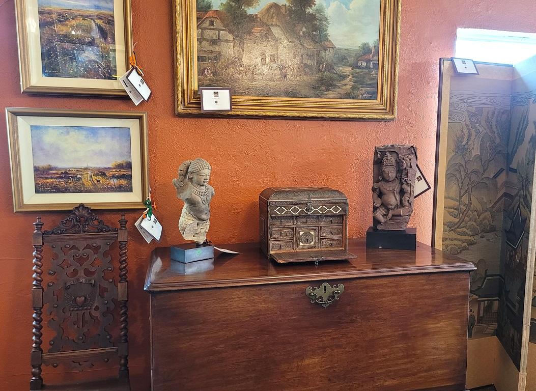 18 C, Indo-Portuguese Vargueno Mini Cabinet For Sale 11