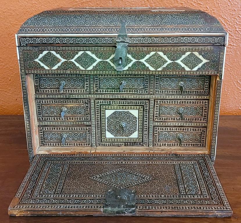 18th Century 18 C, Indo-Portuguese Vargueno Mini Cabinet For Sale