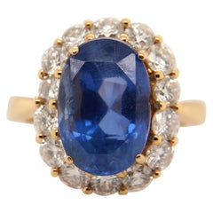 18 Carat 9.74 GMS GIA Certified 10.01 Carat Sri Lankan Blue Sapphire Ring