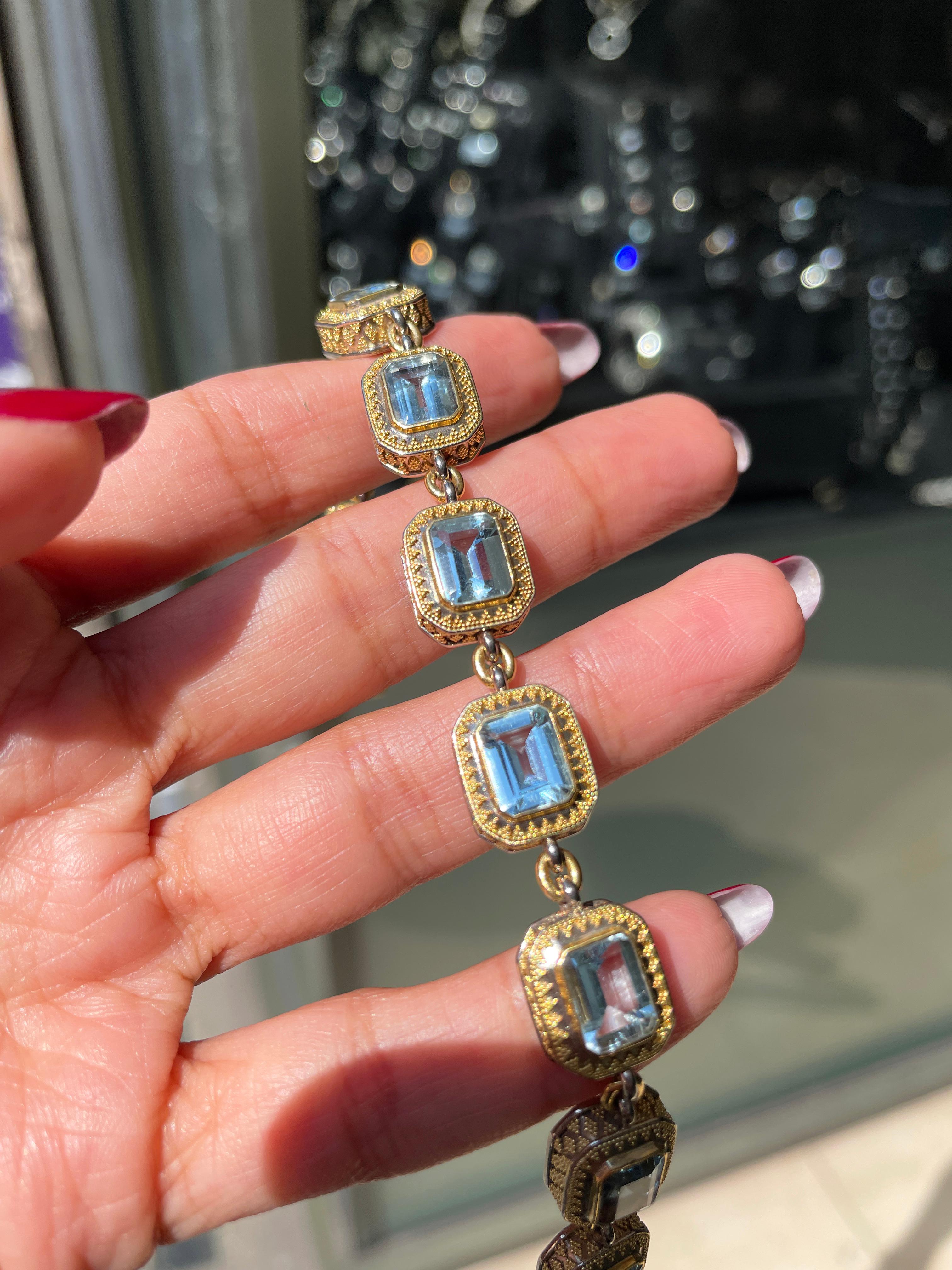 Moderne Bracelet d'aigue-marine en or 18 carats et 21 carats en vente