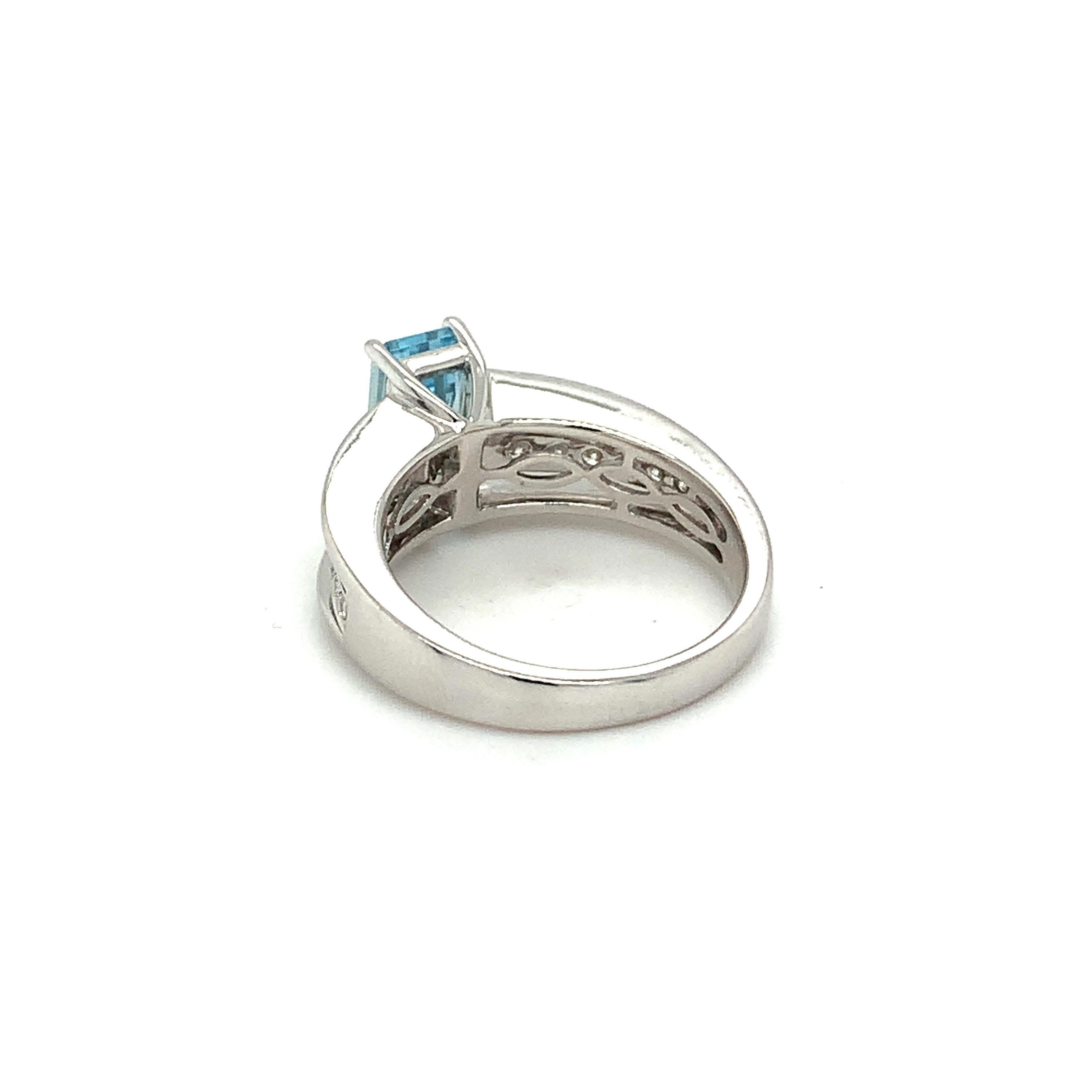 1.8 Carat Aquamarine Diamond White Gold Ring  For Sale 4