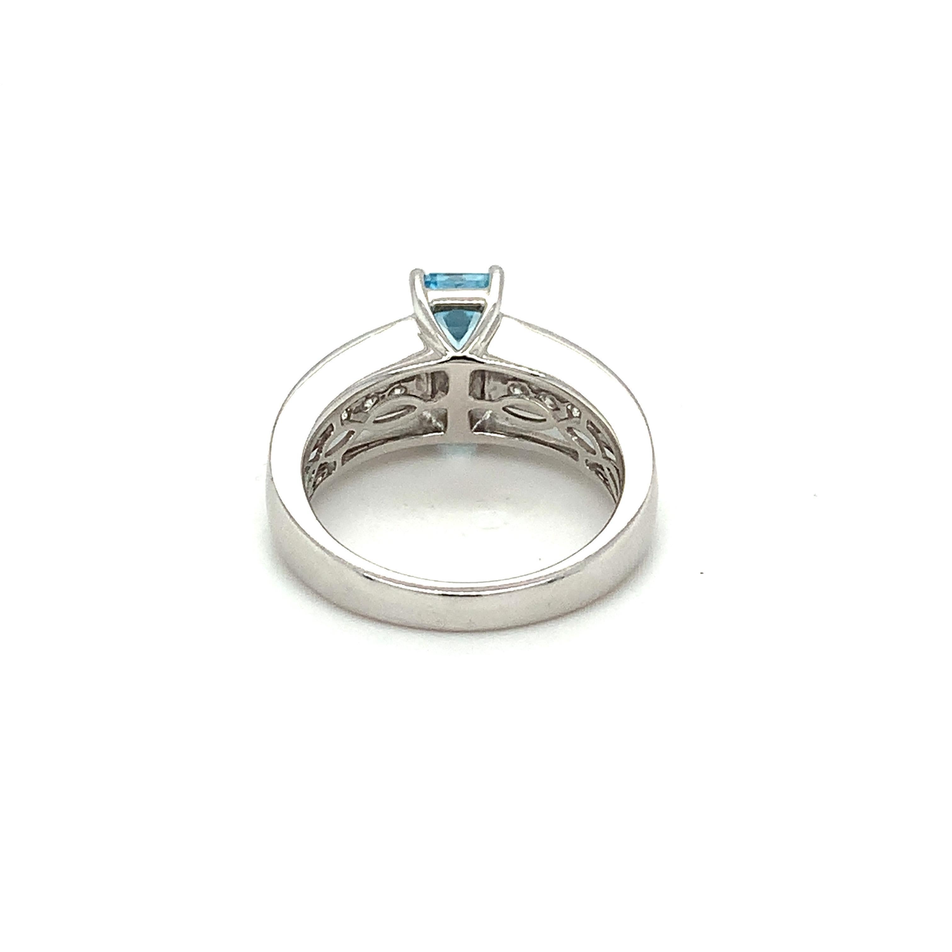 Artisan 1.8 Carat Aquamarine Diamond White Gold Ring  For Sale