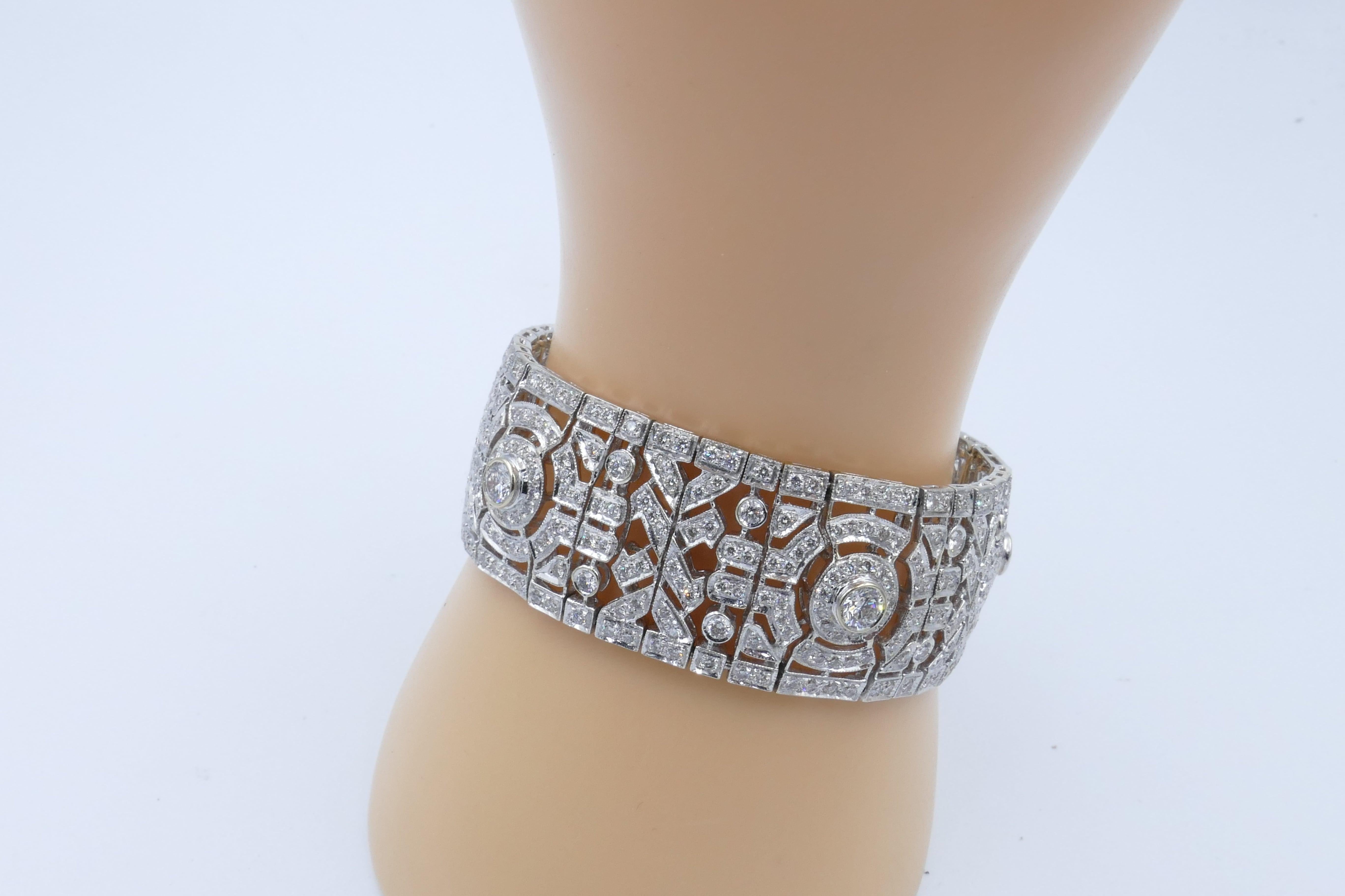18 Carat Art Deco Style Multi High Level Diamond Bracelet For Sale 2