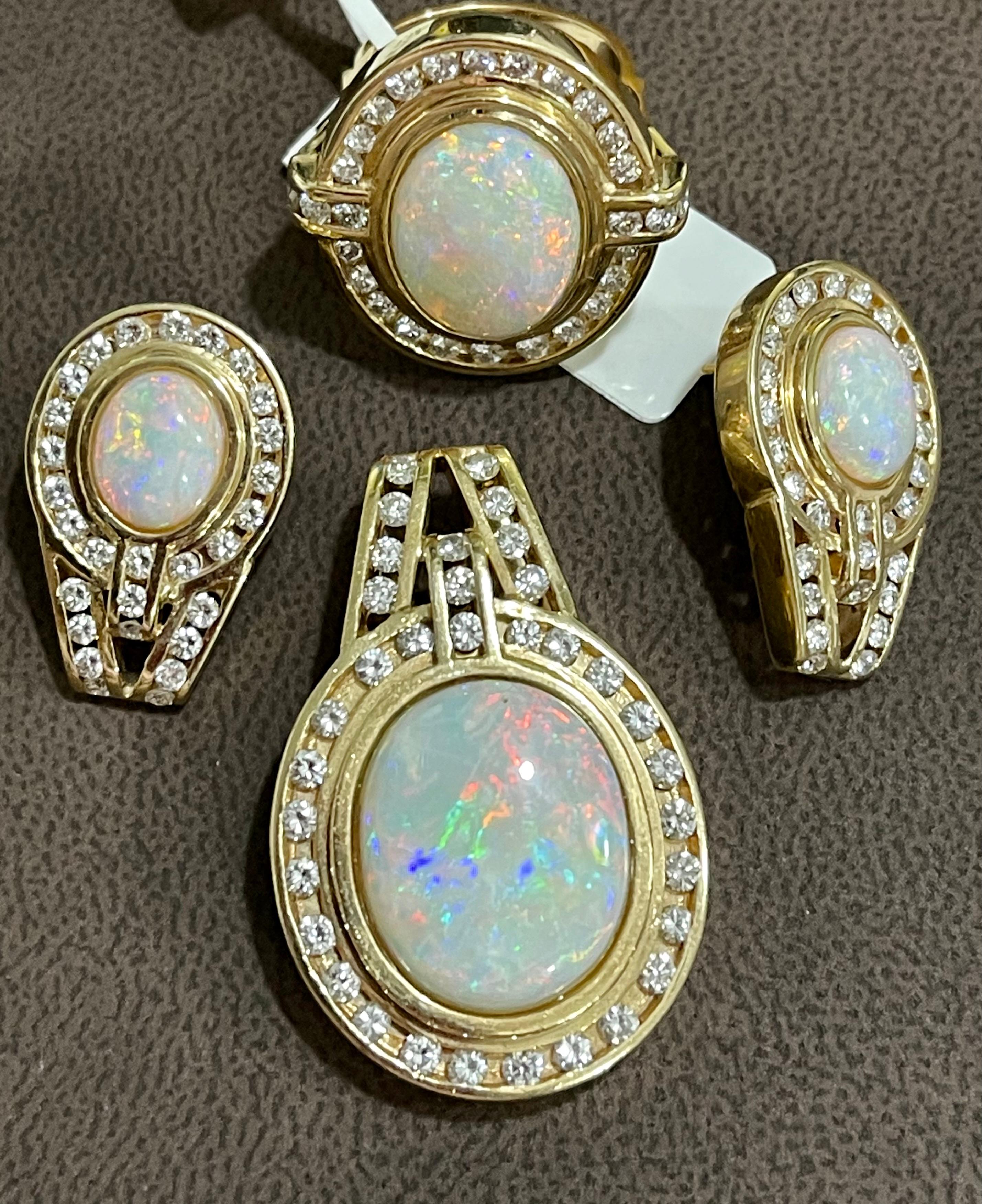 18 Carat Australian Opal and 4.57 Carat Diamond Pendant/Necklace/Ring 14K Gold 7