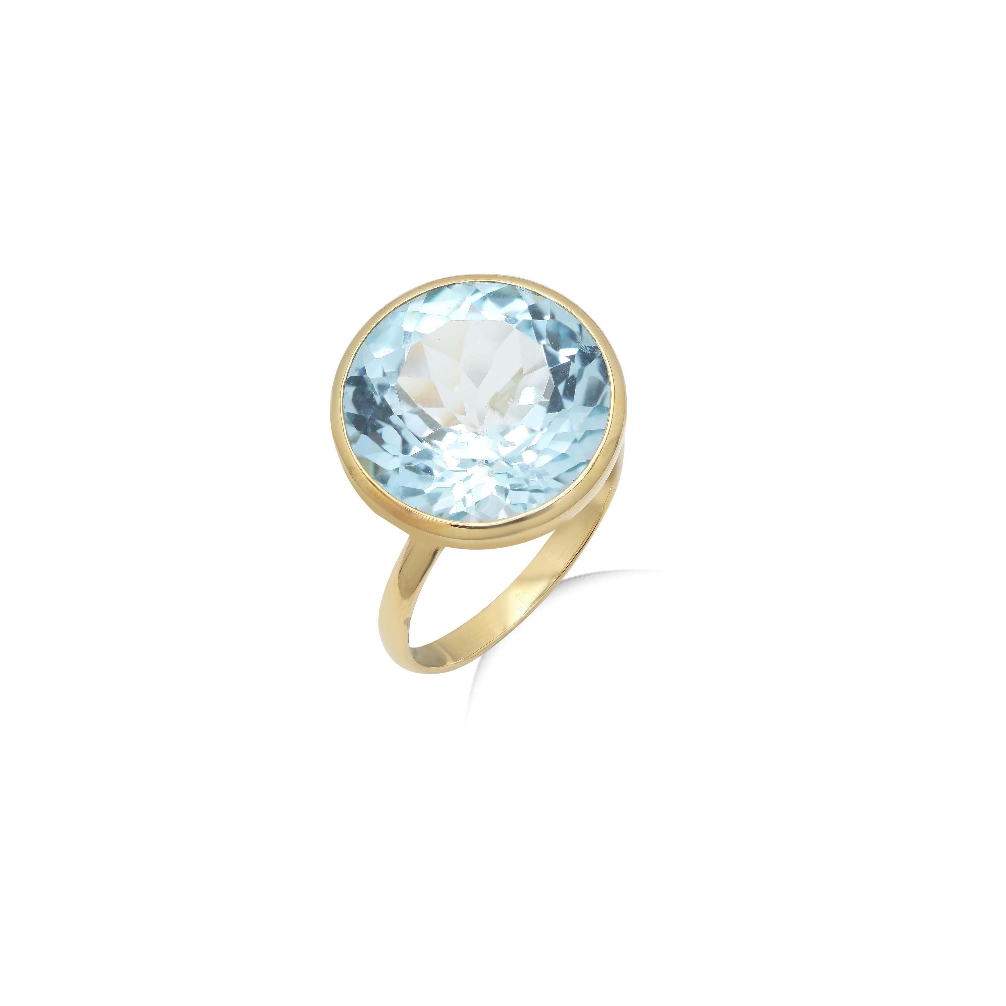 For Sale:  4 Carat Bezel Set Aquamarine Gemstone Ring in 18K Solid Yellow Gold 5