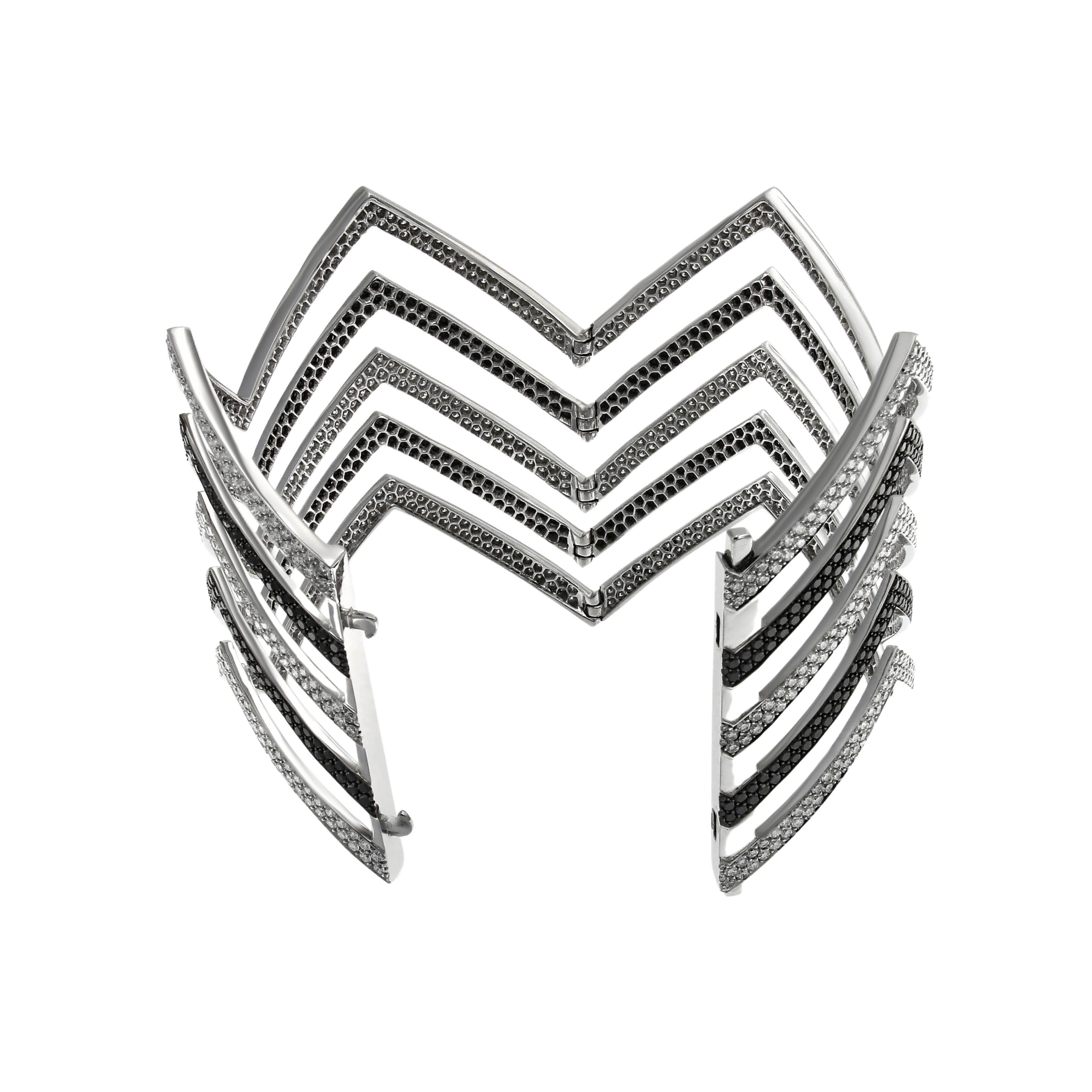 Art Deco 18 Carat Black and White Diamond Chevron Cuff in 18 Karat White Gold For Sale