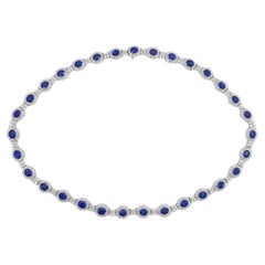 Ovale Halskette mit 18 Karat blauen Saphiren und Diamanten