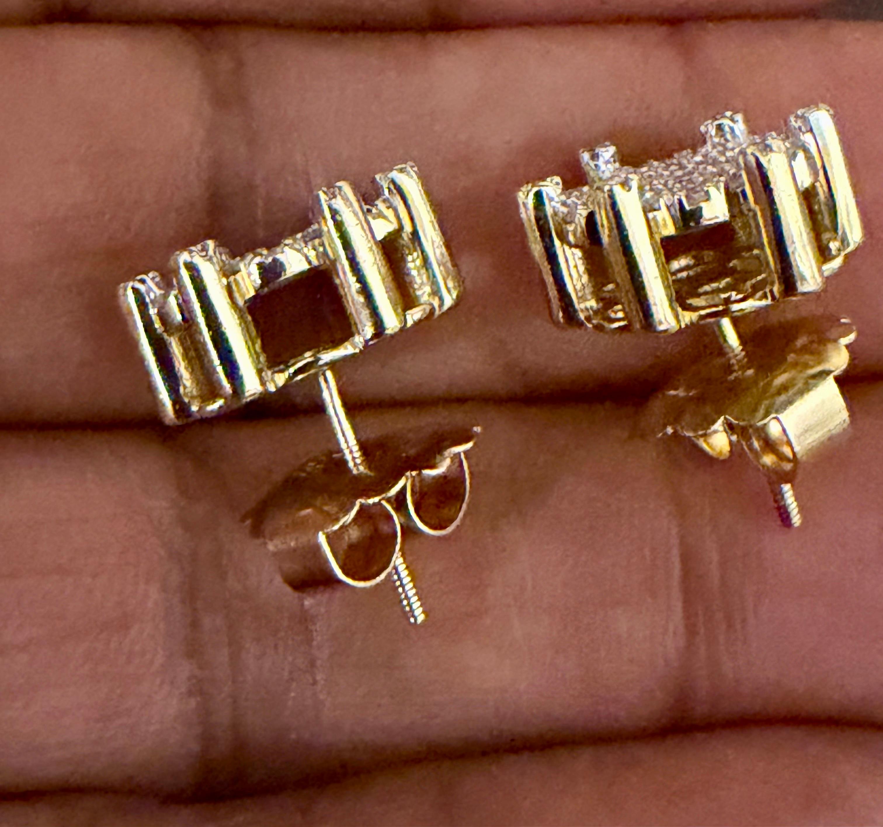 Taglio rotondo 1,8 carati, orecchini a grappolo in oro giallo 18 carati, grande valore 5,3 gm in vendita