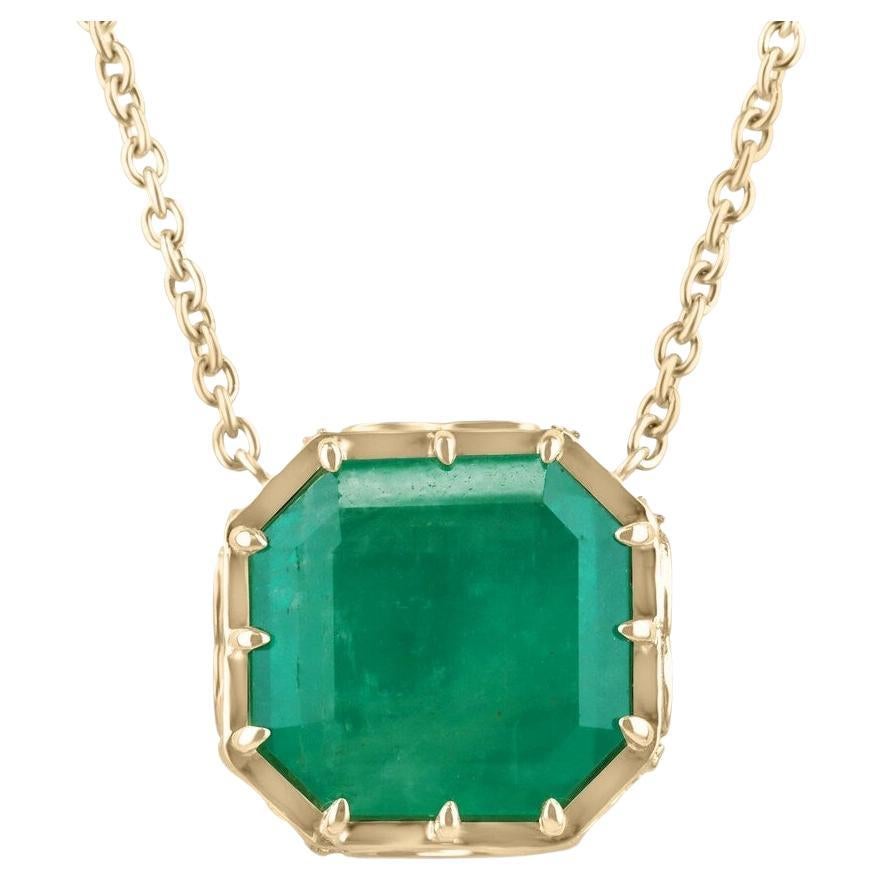 Collier vintage géorgien avec pendentif en émeraude colombienne taille Asscher de 18 carats