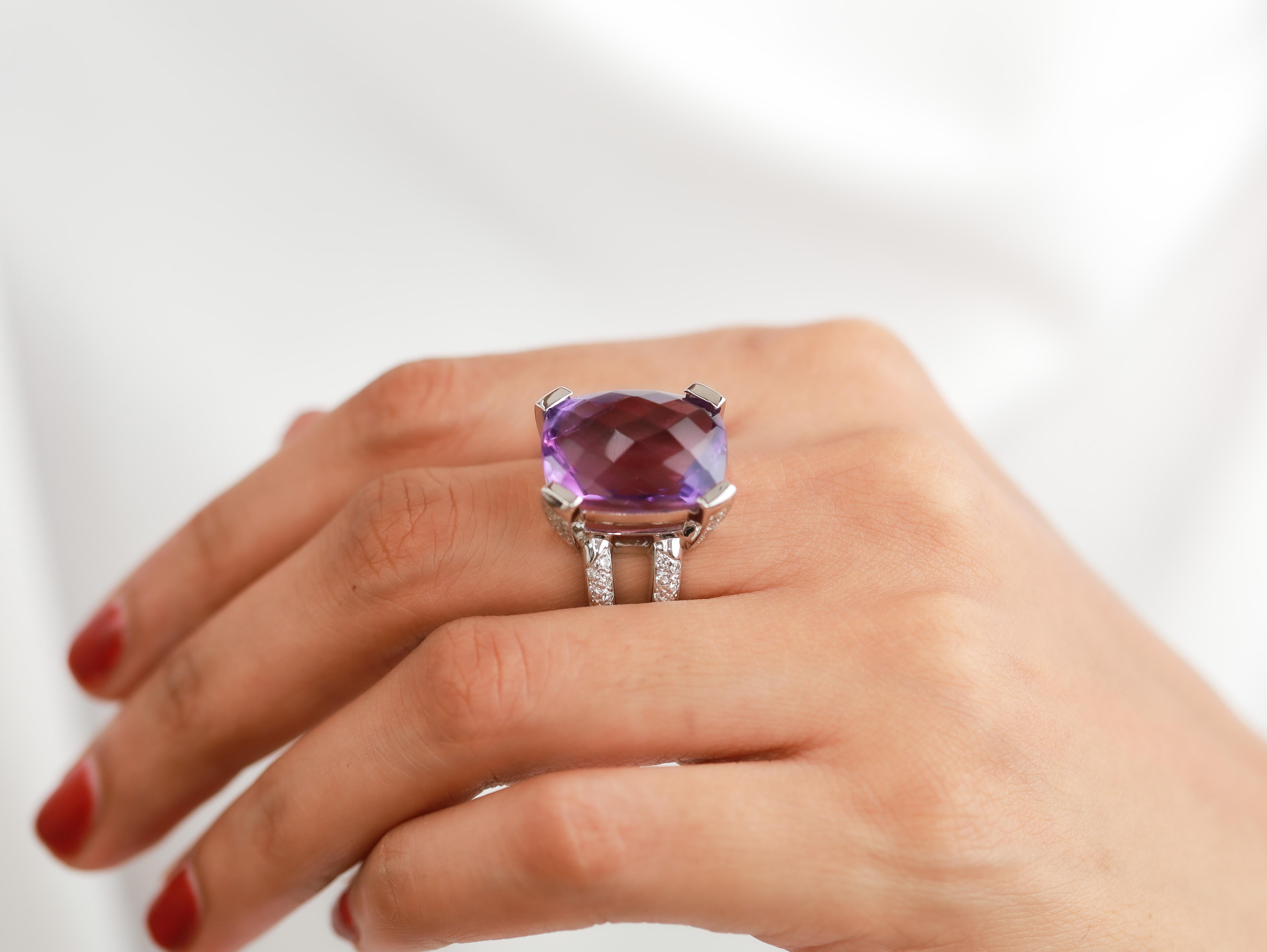 18 carat Cushion Cut Purple Amethyst 1 CT Diamond Cocktail Statement Ring 18k en vente 1