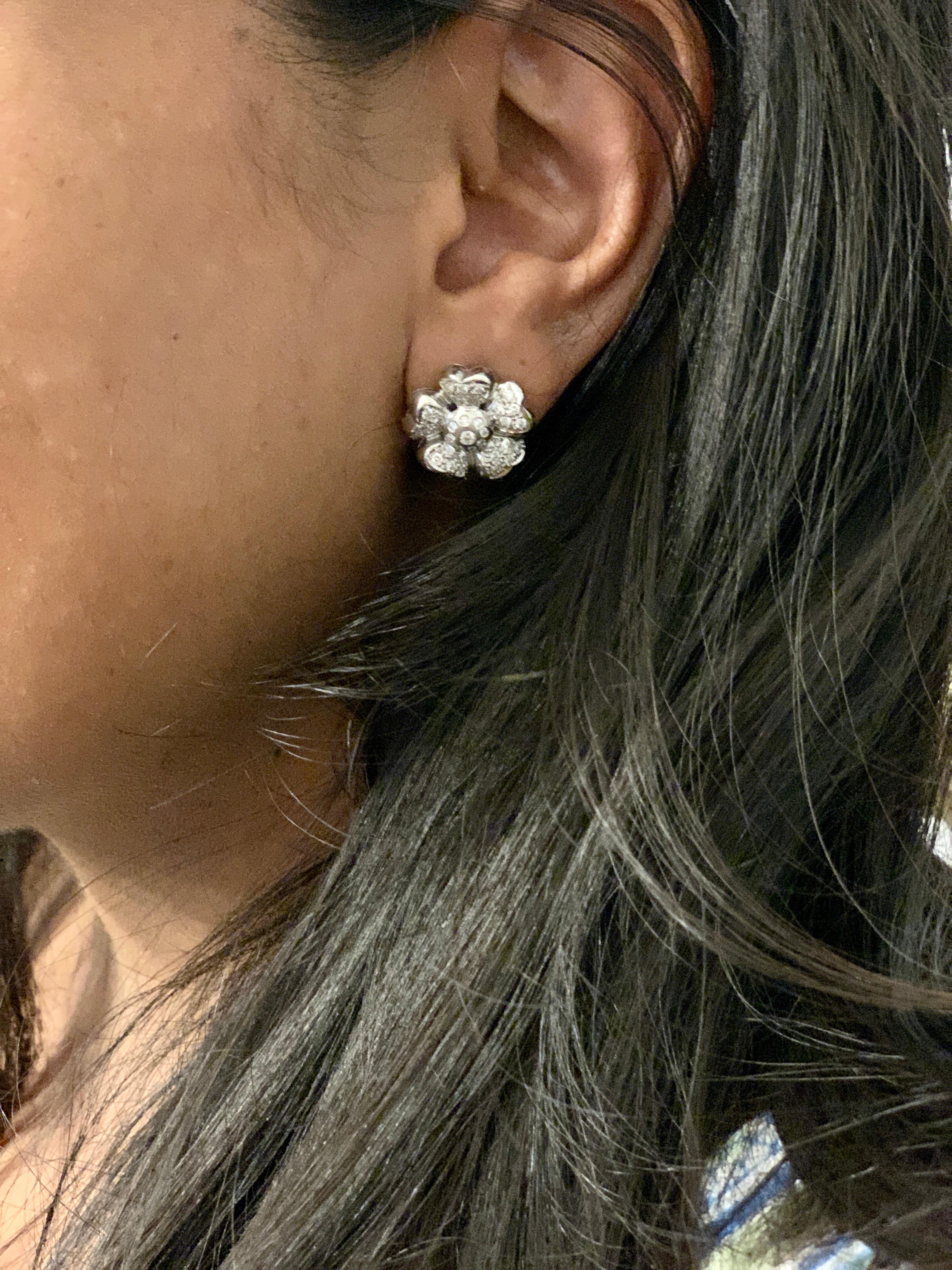 Women's 1.8 Carat  Diamond Flower/Cluster Stud Earring 18 Karat White Gold For Sale