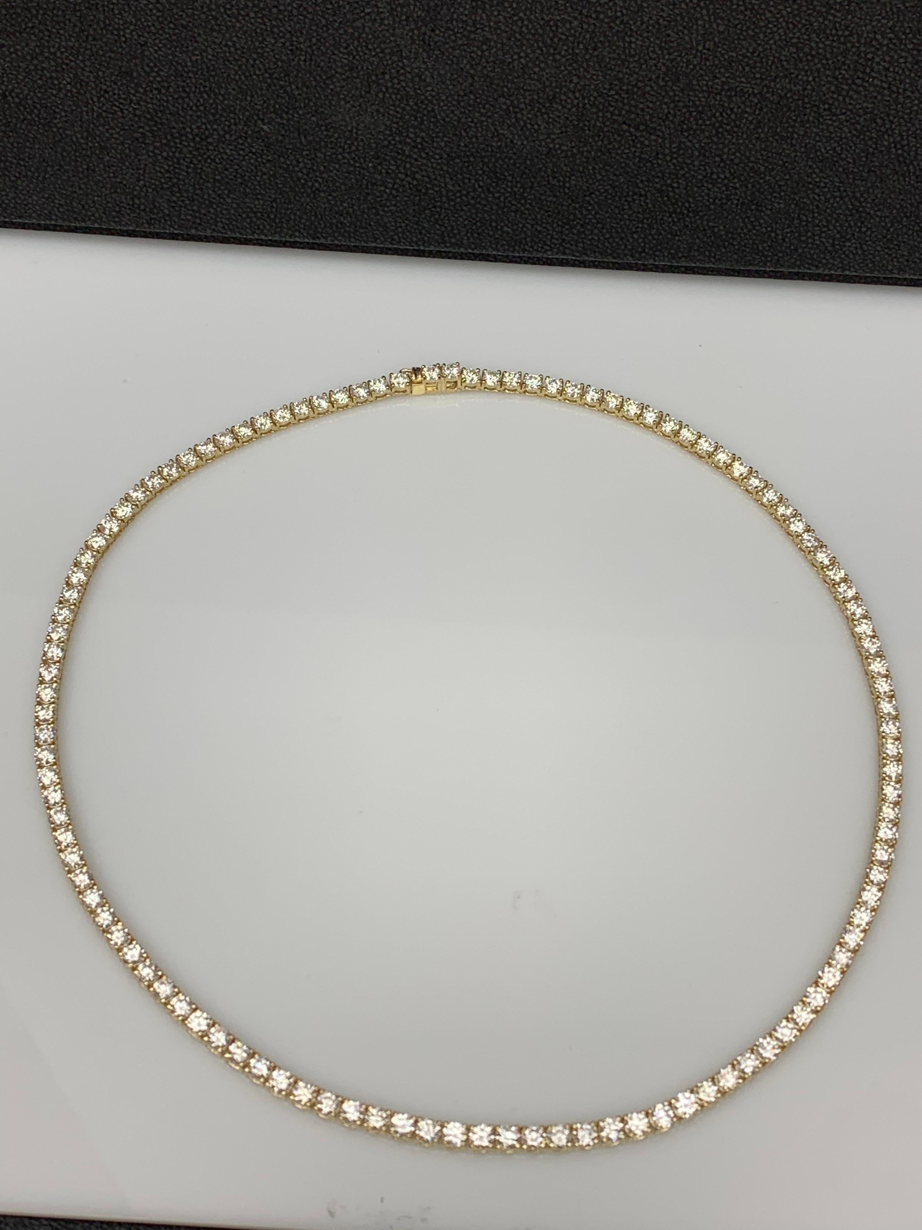 18 Carat Diamond Tennis Necklace in 14K Yellow Gold For Sale 3