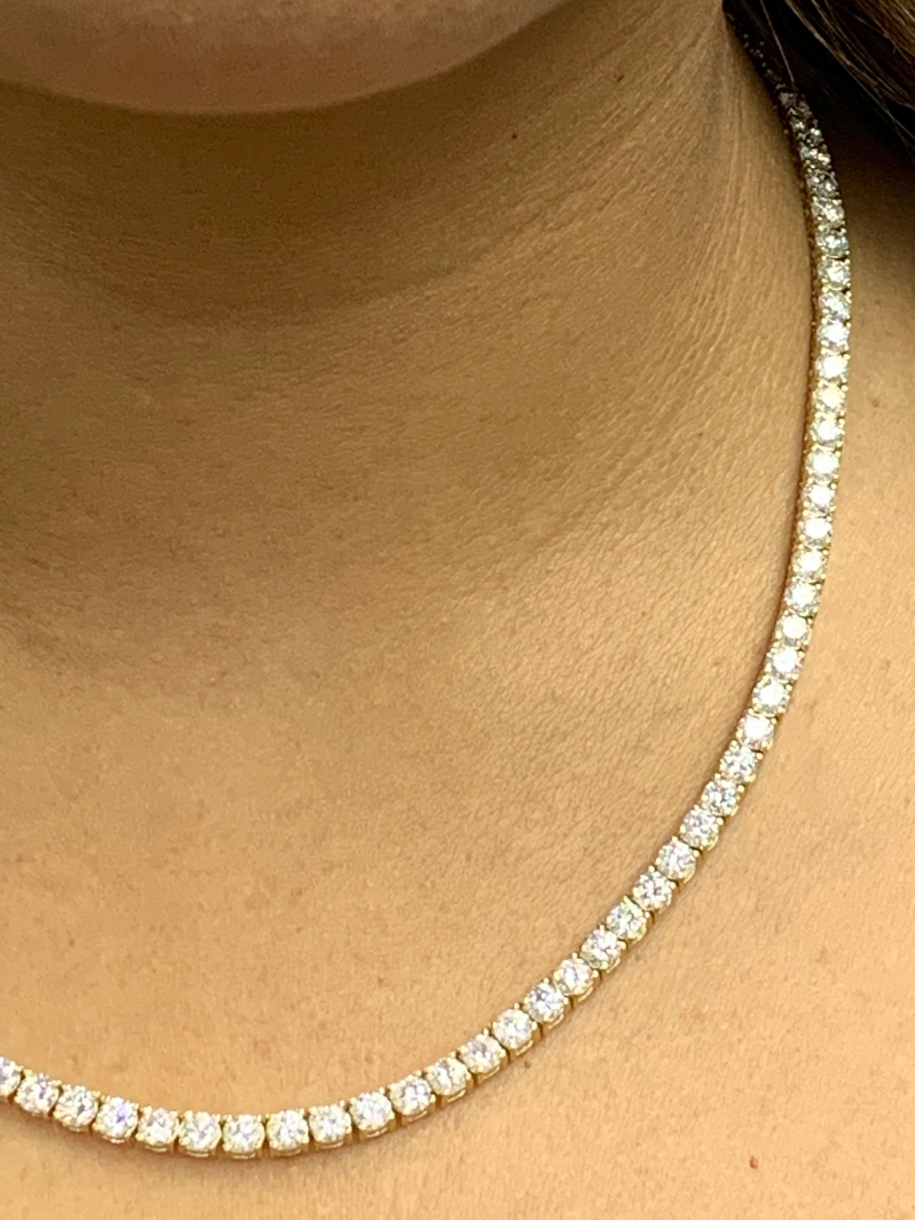 Modern 18 Carat Diamond Tennis Necklace in 14K Yellow Gold For Sale