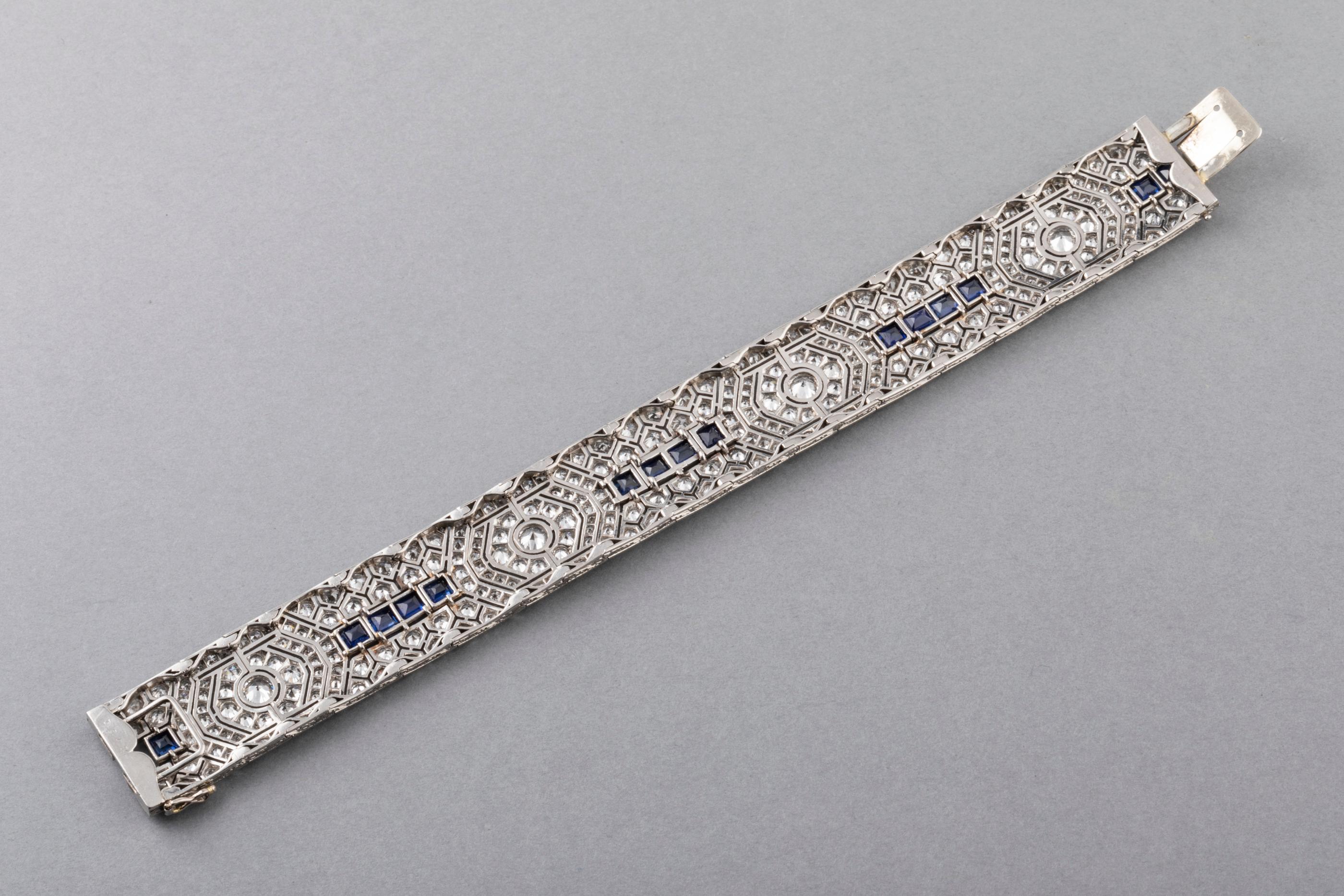 18 Carat Diamonds and 5 Carat Sapphires French Art Deco Bracelet 4
