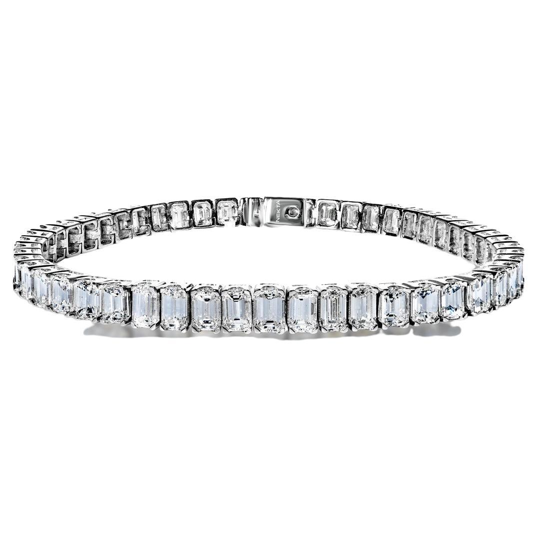 Bracelet tennis avec diamants taille émeraude de 18 carats certifiés