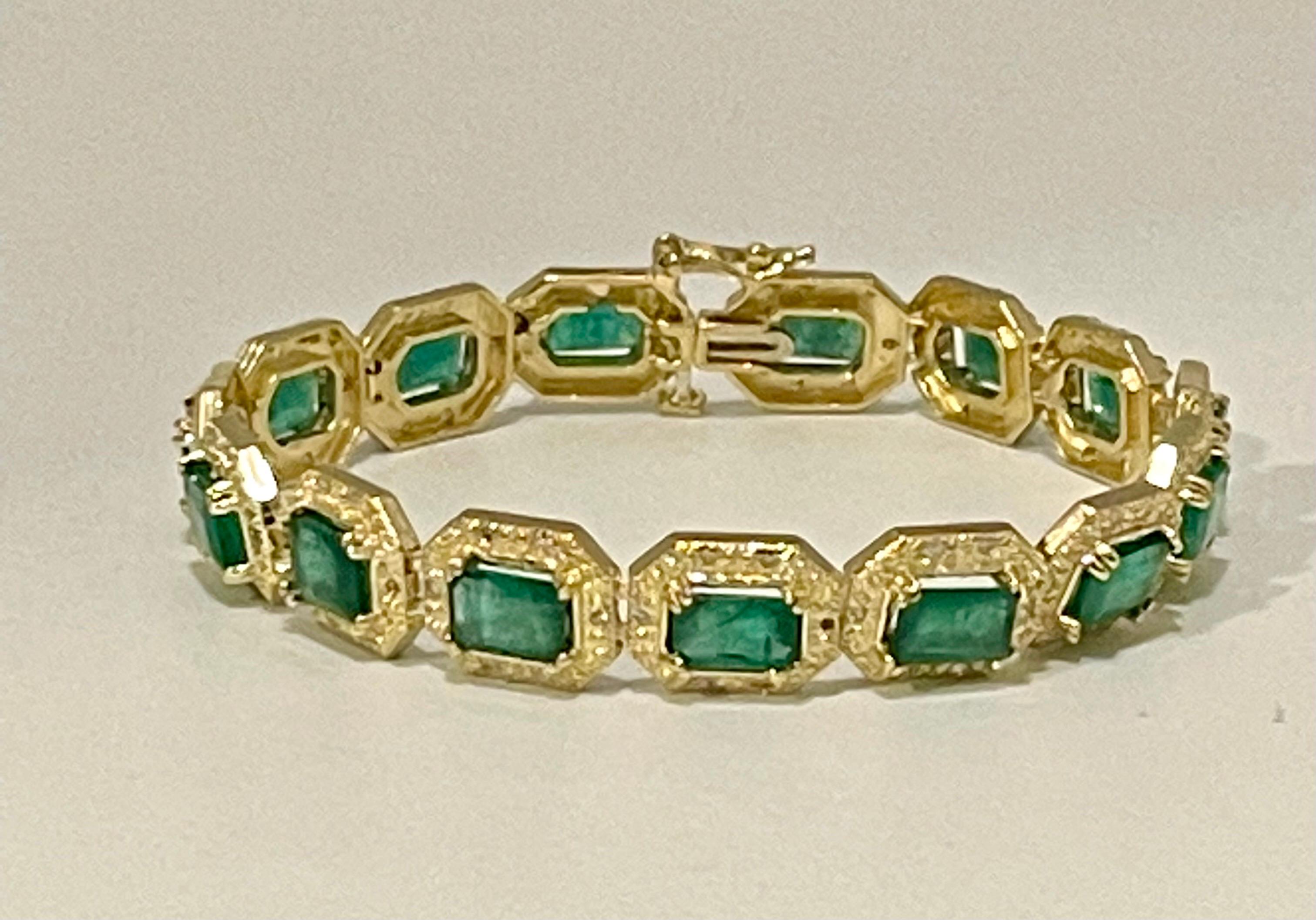 18 Carat Emerald Cut Emerald and Diamond Tennis Bracelet 14 Karat Yellow Gold For Sale 1