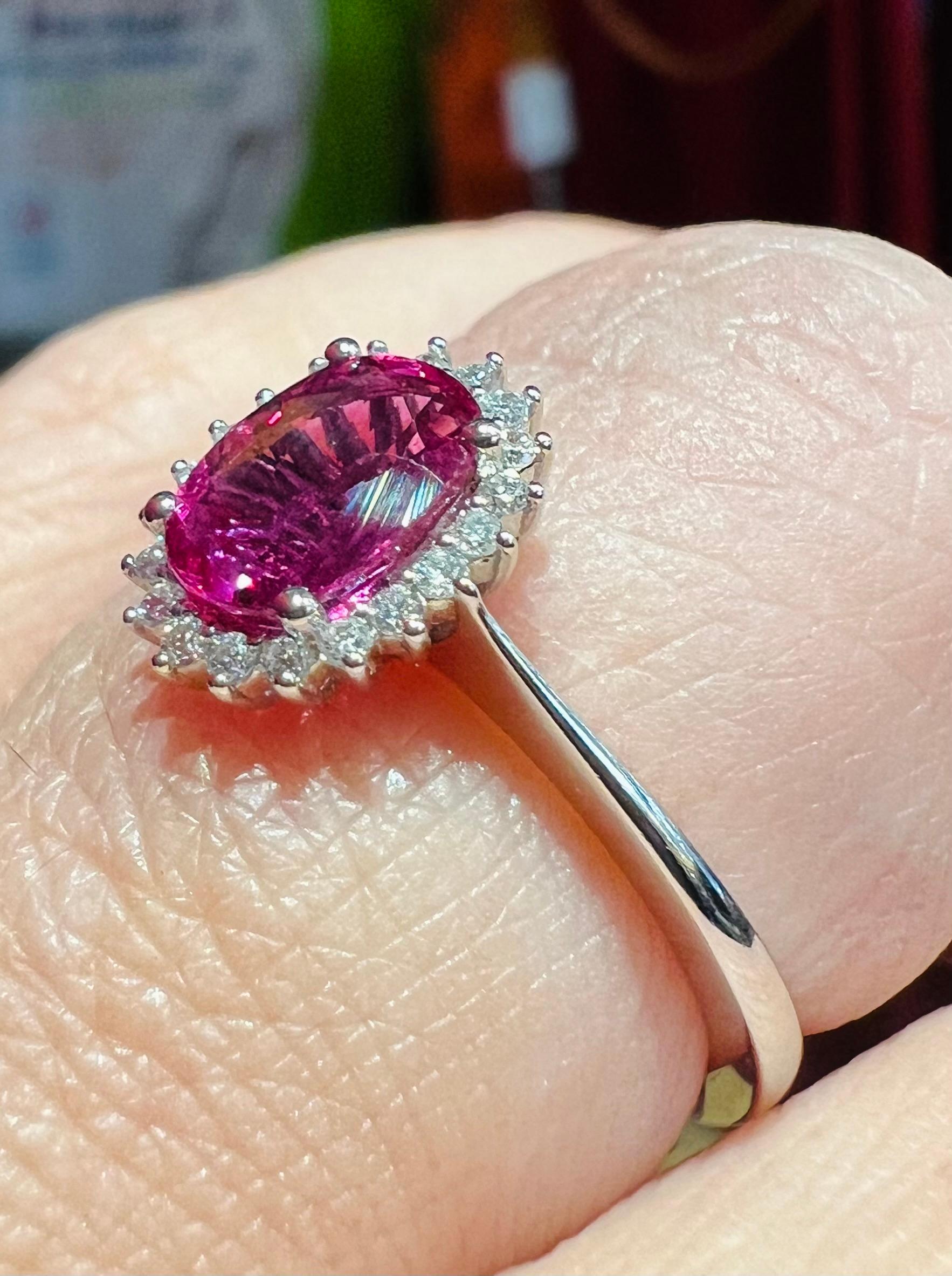 18 Carat Engagement Ring Set Pink Sapphire Surrounded by Diamonds For Sale 14