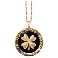 Pendentif or 18 carats et onyx Lucky Clover Van Cleef & Arpels