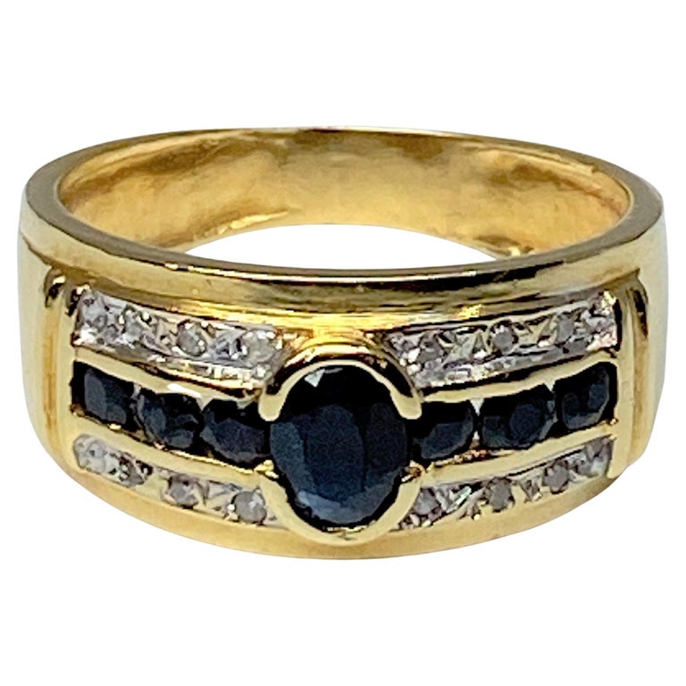 18 Carat Gold Bangle Ring Set with Sapphires and Diamonds For Sale at