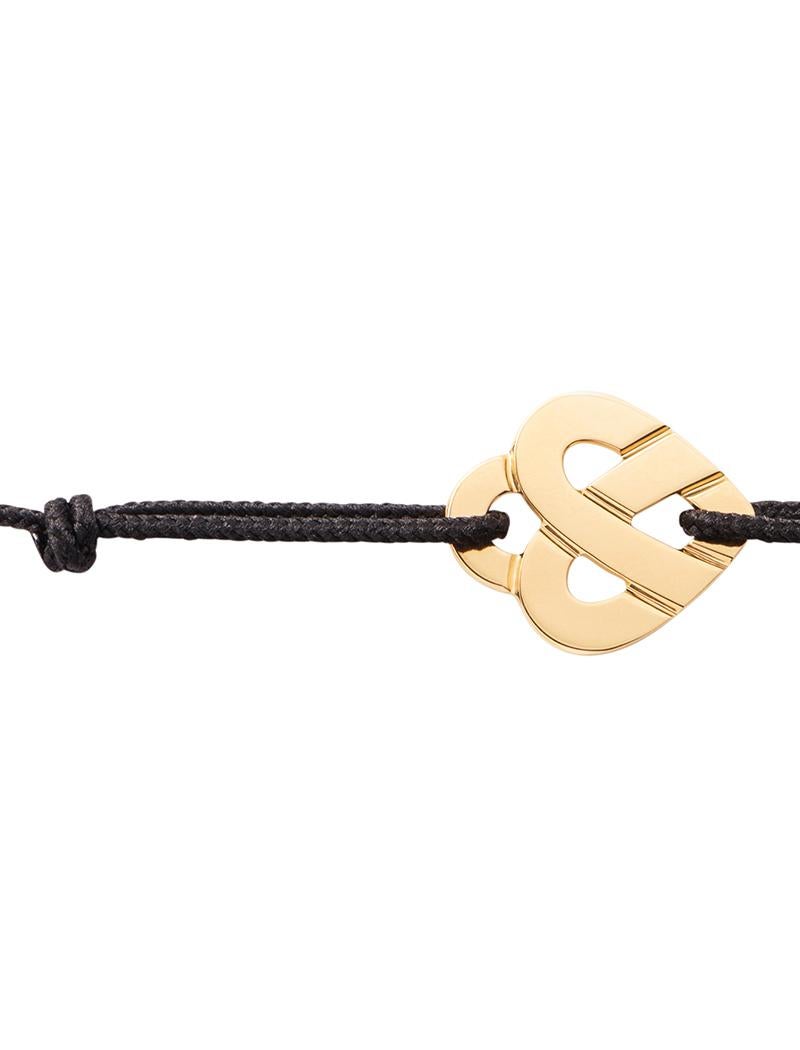 Modern 18 Carat Gold Bracelet, Yellow Gold, Cœur Entrelacé Collection For Sale