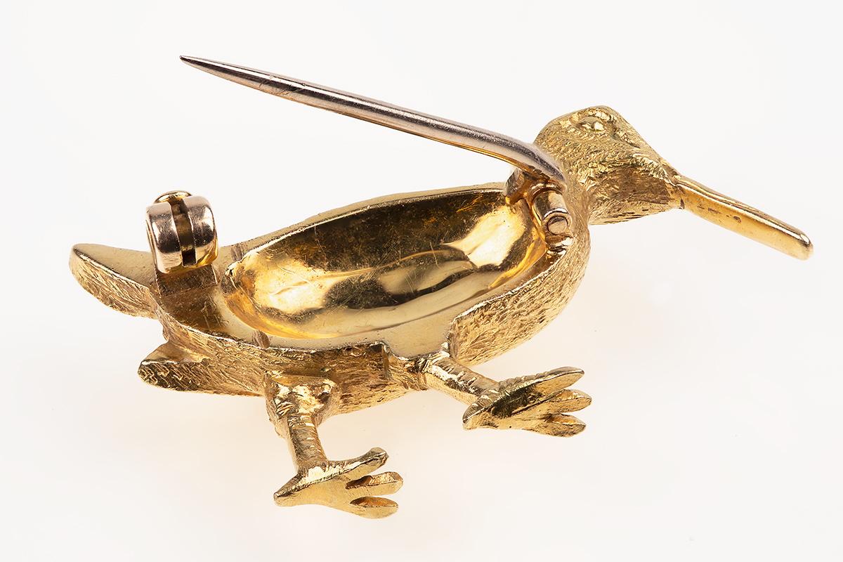 High Victorian 18 Carat Gold Brooch of a Snipe Game Bird with Diamond Eye, English, circa 1880 For Sale