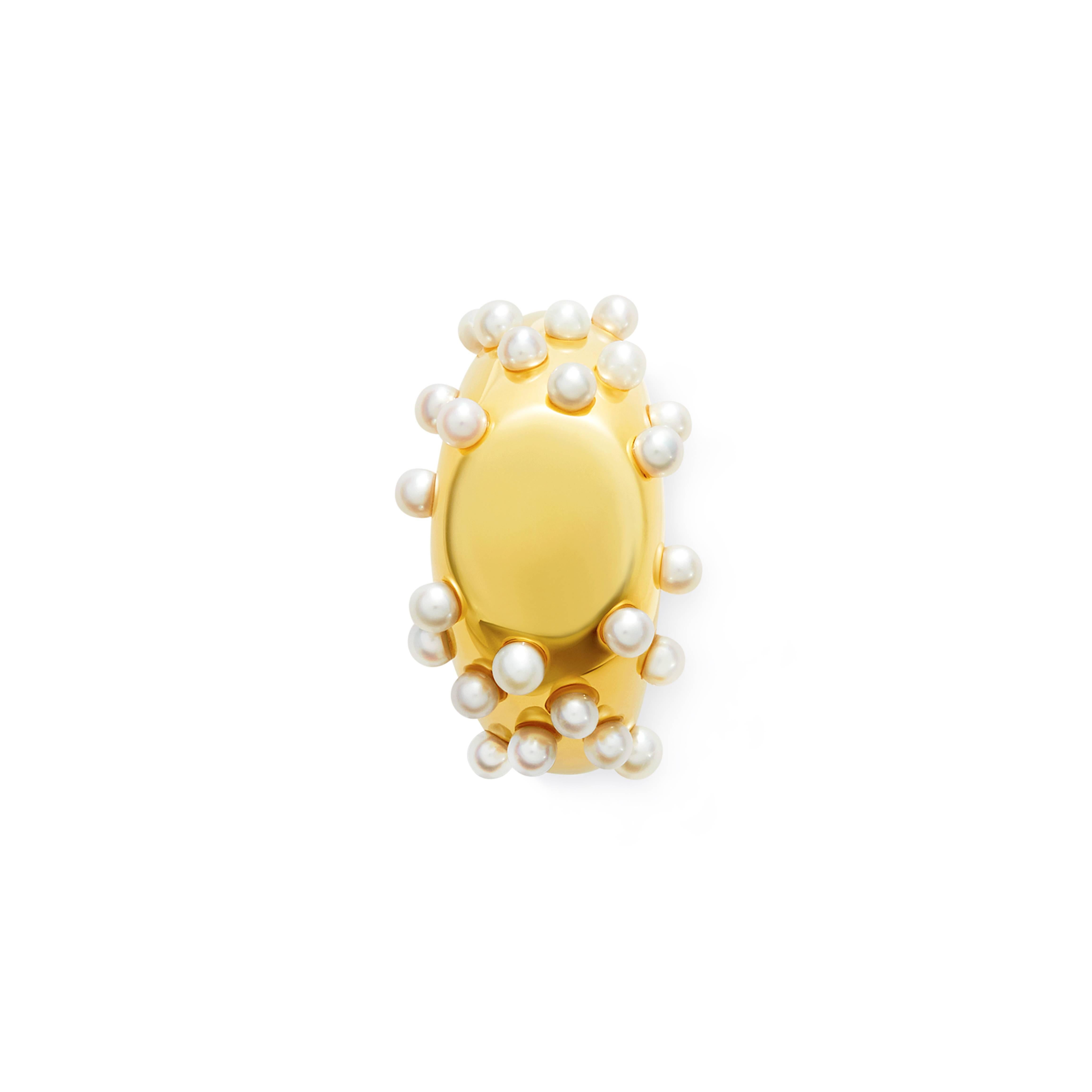 18 Carat Gold Bubble Ring, by Mistova, is from the NOVA 03 collection. Classic signet ring embedded with pearls. A strong statement piece. This ring comes in various sizes. 