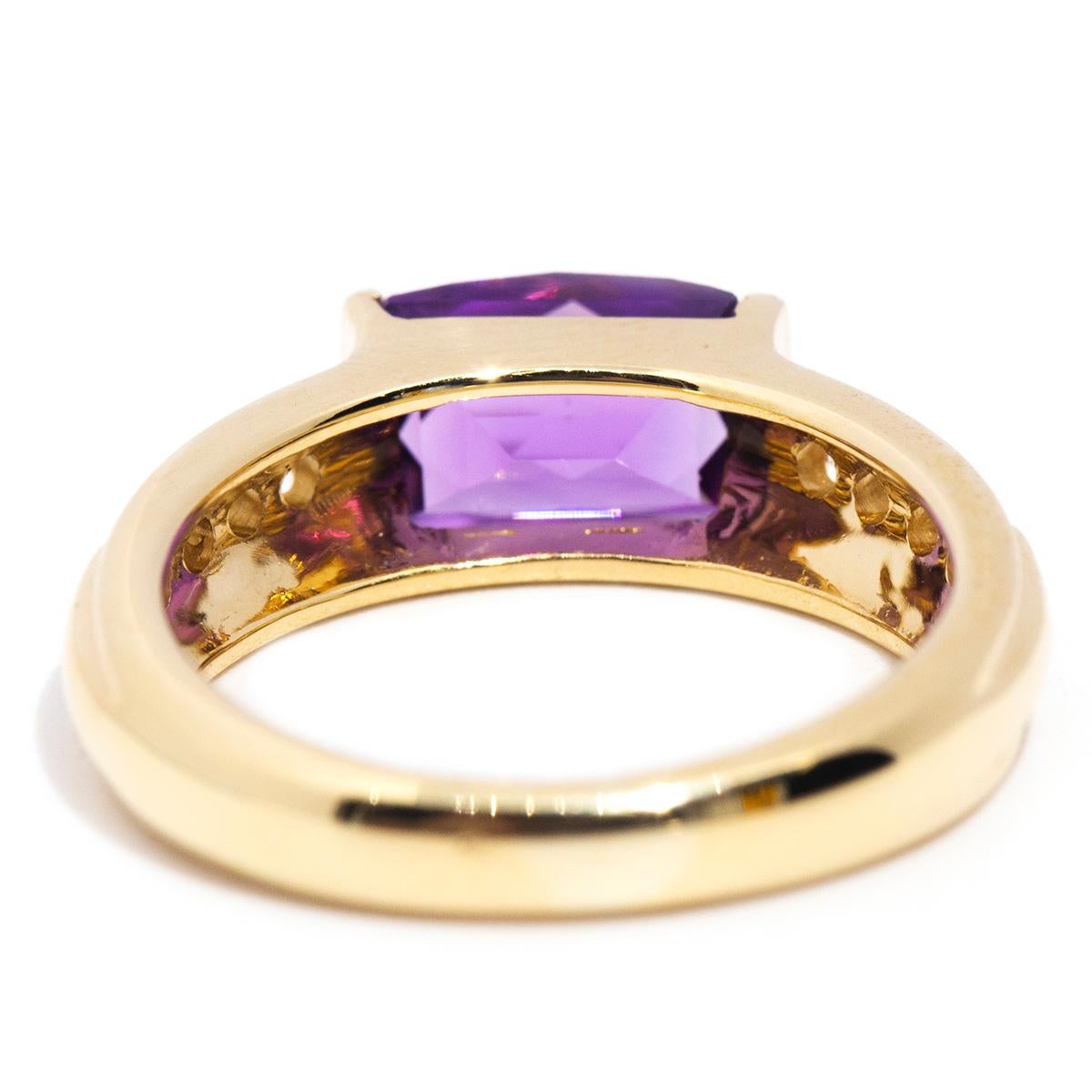 18 Carat Gold Checkerboard Amethyst and Round Brilliant Diamond Vintage Ring For Sale 2