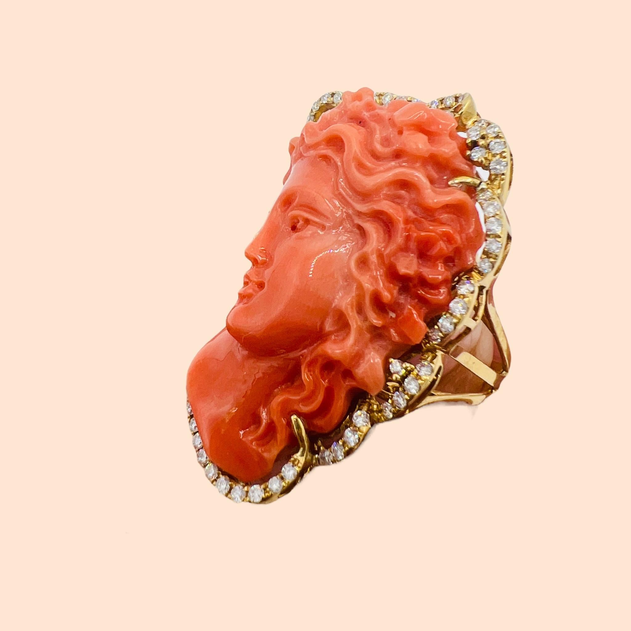18 Carat Gold Cocktail Ring Set with a Superb Cameo in Coral with diamonds 5