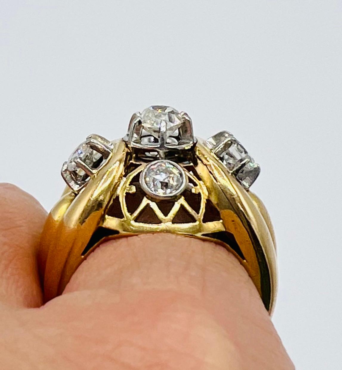 18 Carat Gold Cocktail Ring Set with Old Cut Diamonds In Good Condition In SAINT-OUEN-SUR-SEINE, FR