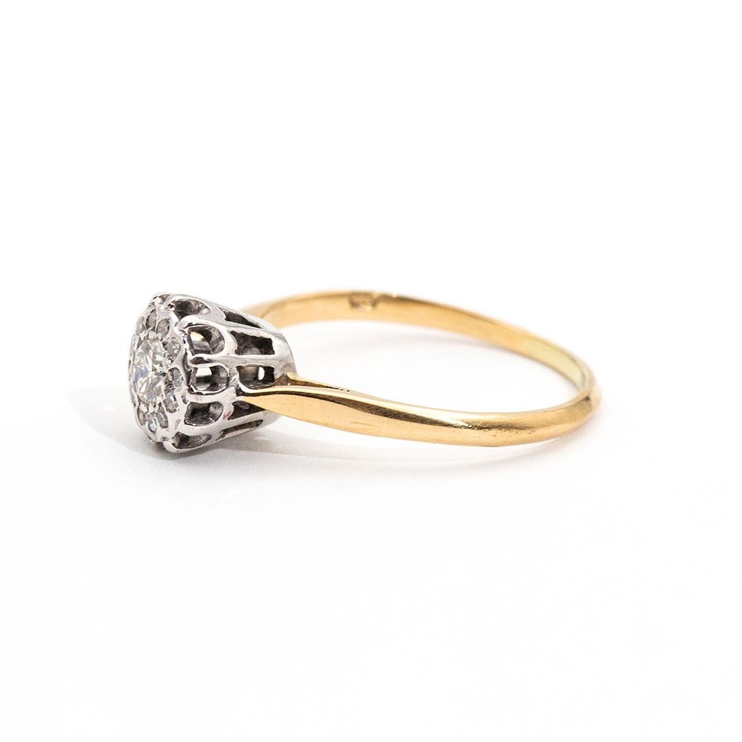 Modern 18 Carat Gold Daisy Cluster Round Brilliant Cut Diamond Vintage Ring