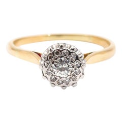 18 Carat Gold Daisy Cluster Round Brilliant Cut Diamond Vintage Ring