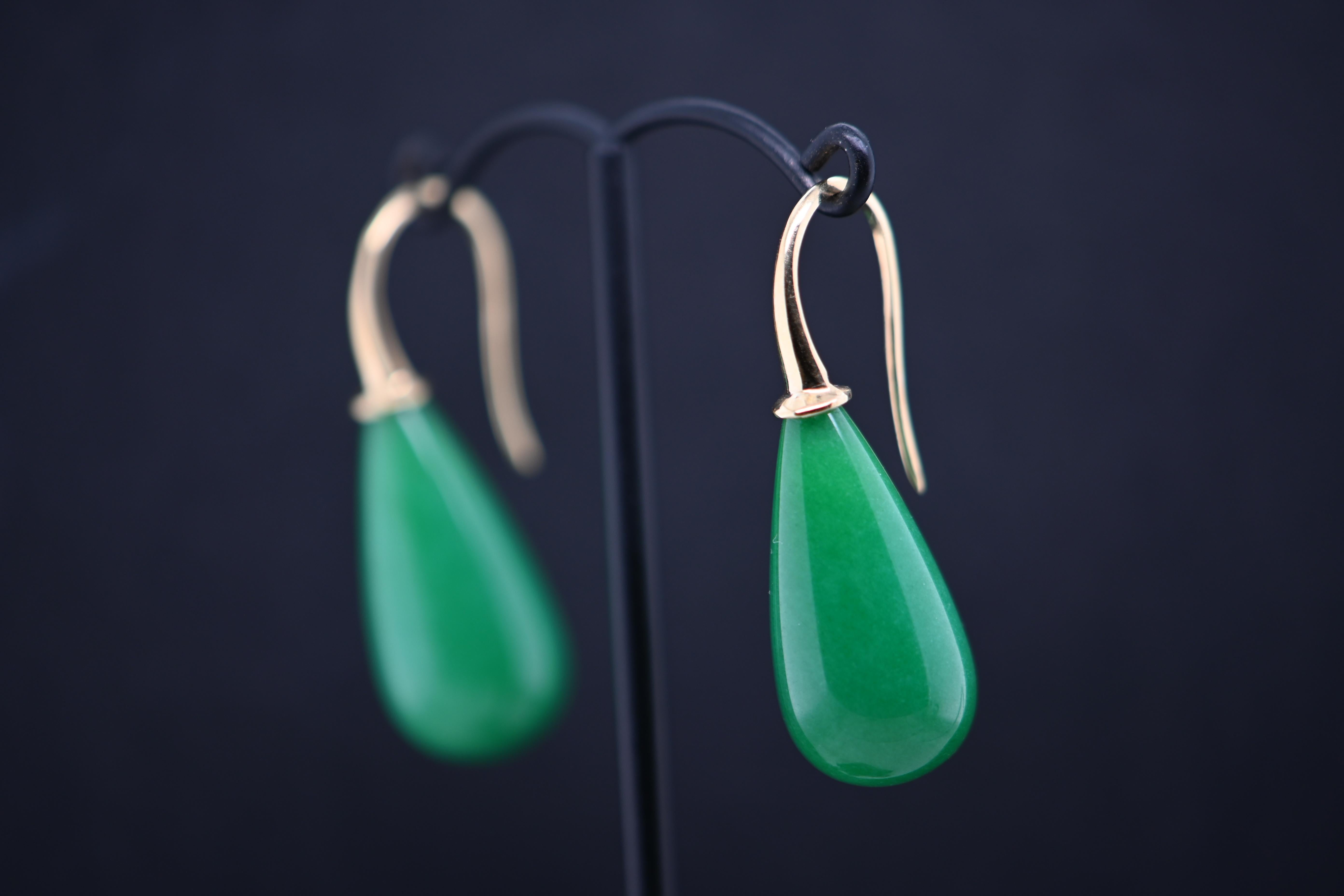 18-Carat Gold Drop Earrings with Jade Stone For Sale 1