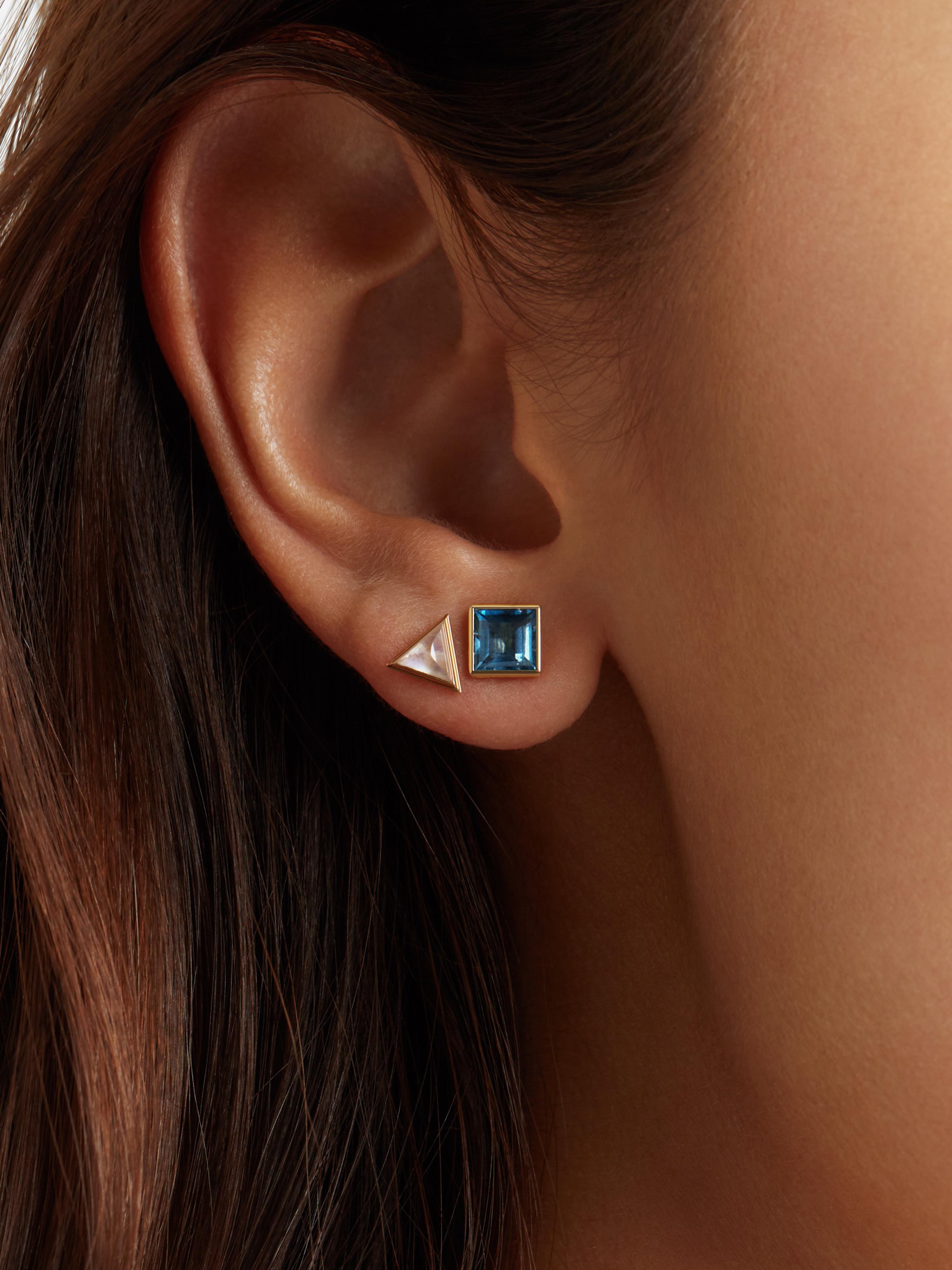 Square Cut 18 Carat Gold Earring, Yellow Gold, Blue London Topaz Lolita Collection For Sale