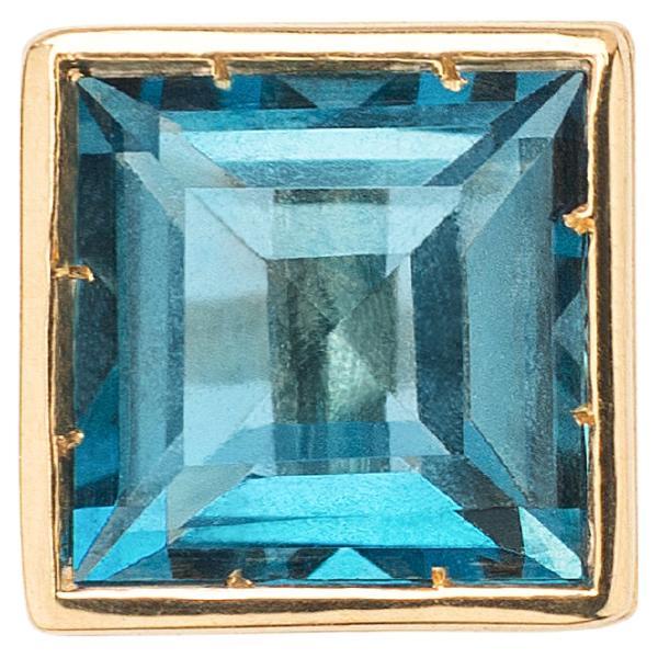 18 Carat Gold Earring, Yellow Gold, Blue London Topaz Lolita Collection For Sale