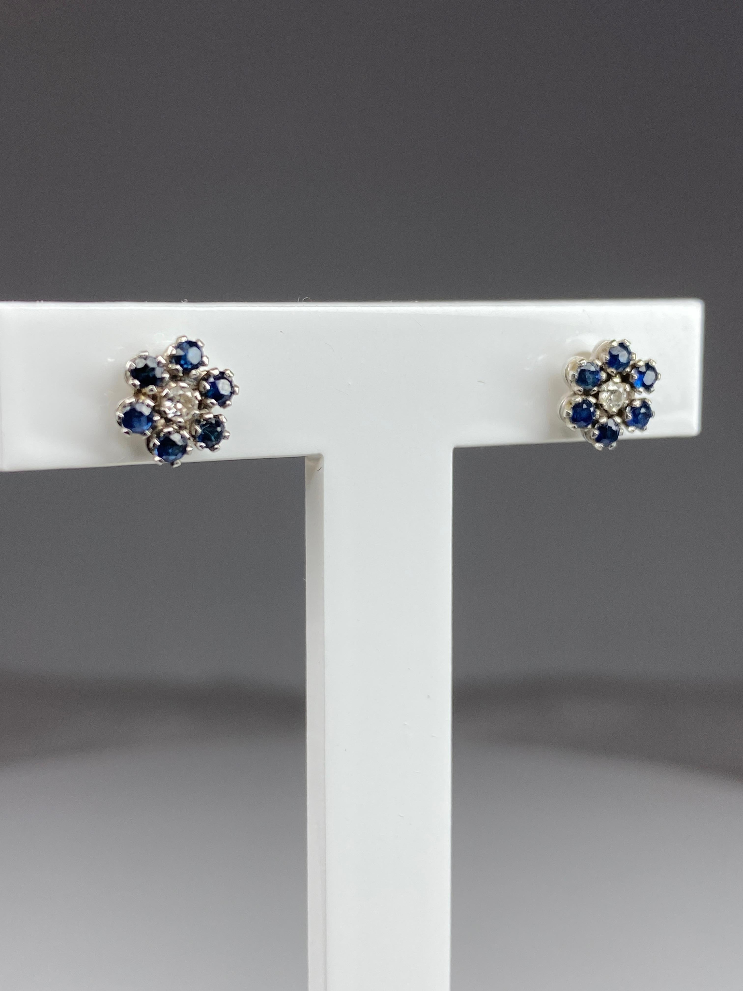 18 Carat Gold Earrings Set with Sapphires and Diamonds, Flower Model 1