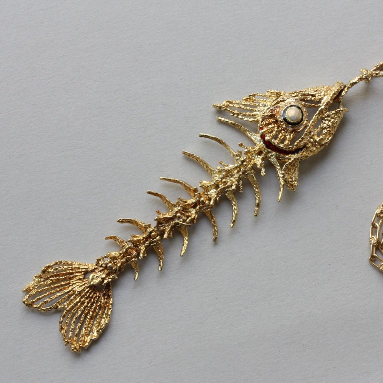 18 Carat Gold Fish Bone Pendant and Knot Chain at 1stDibs