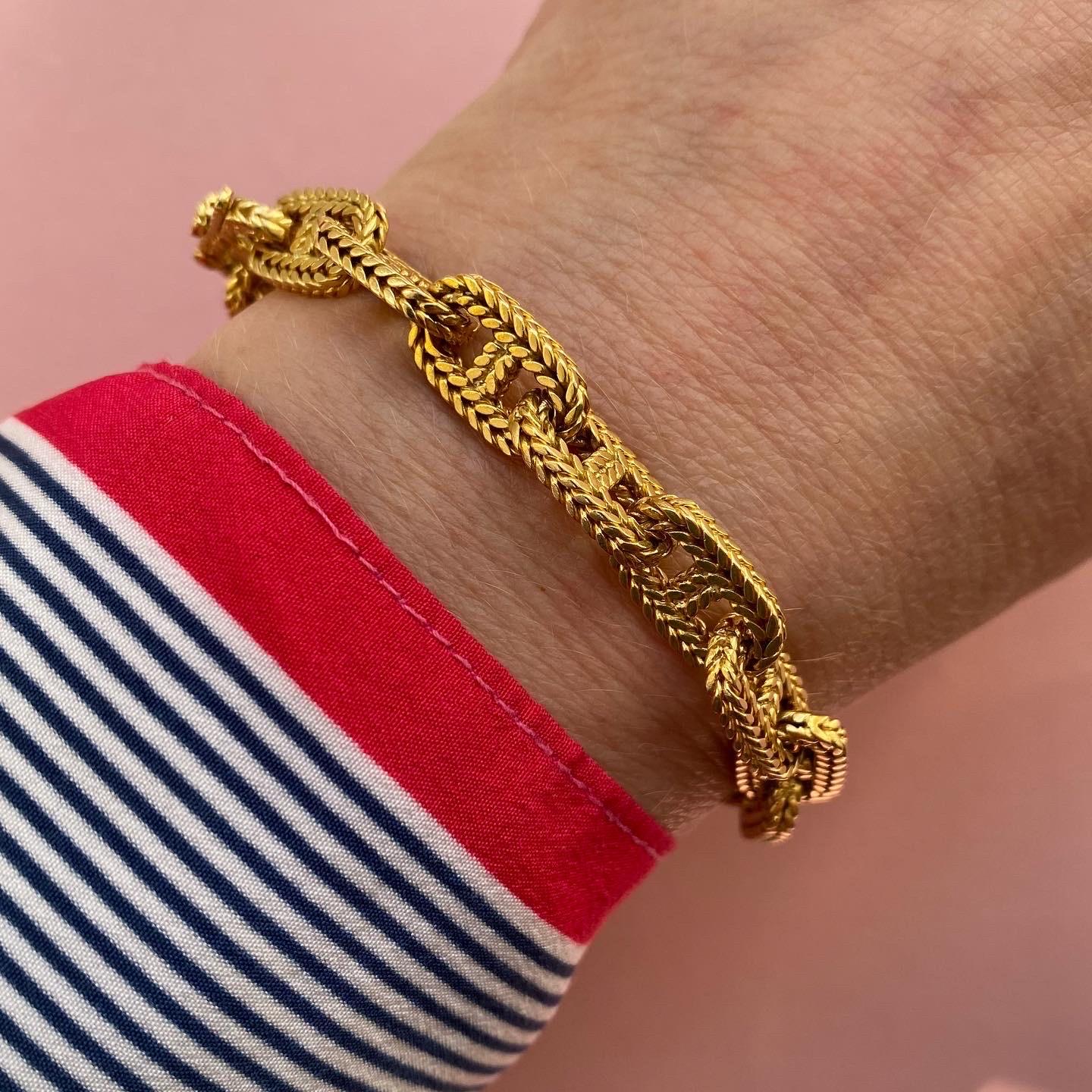 18 carat gold Hermès chaine d’ancre tressee bracelet and chain  In Good Condition In Amsterdam, NL