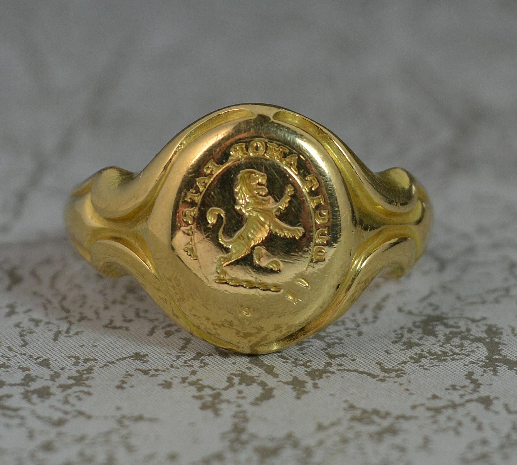 Women's or Men's 18 Carat Gold Lion Passant The Love of Country Leads Me Signet Intaglio Ring