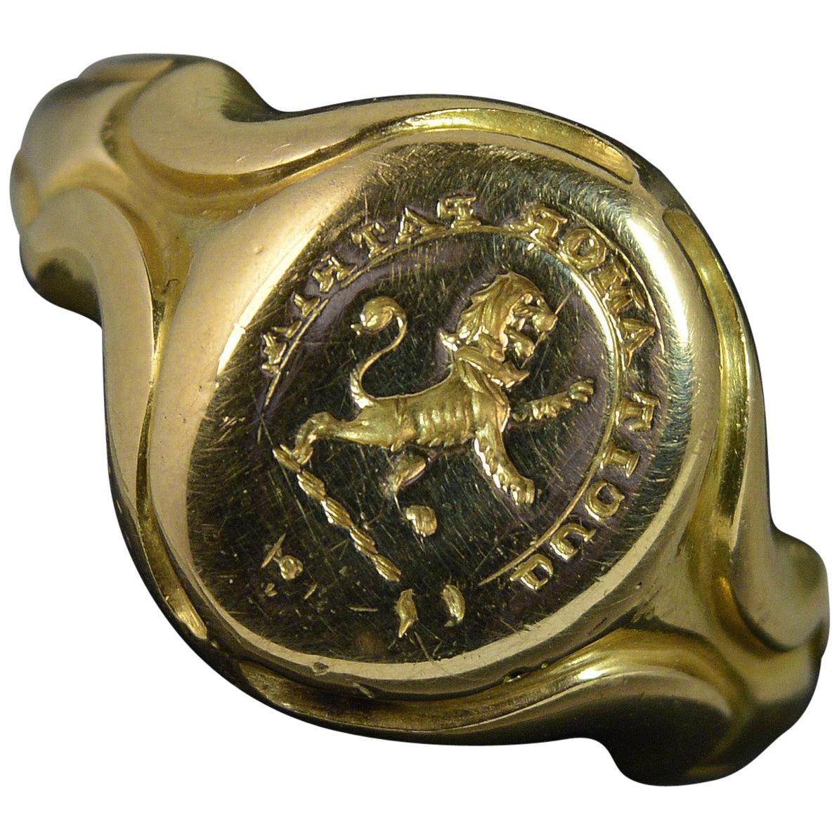 18 Carat Gold Lion Passant The Love of Country Leads Me Signet Intaglio Ring