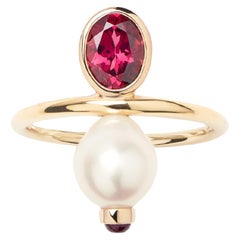 18 Carat Gold Pearl Rhodolite Ring, Yellow Gold, Perles Précieuses Collection