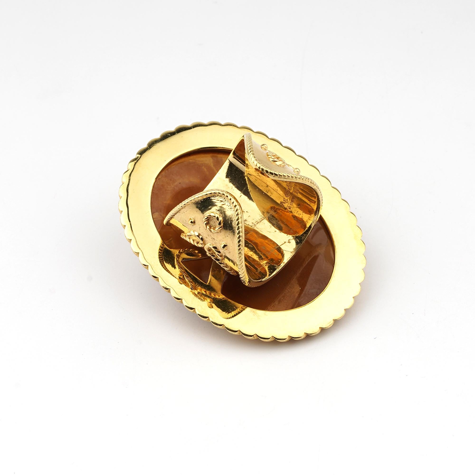 18 Carat Gold-Plated 925 Sterling Silver with Sea Shell Cameo Adjustable Ring In New Condition For Sale In Marcianise, IT