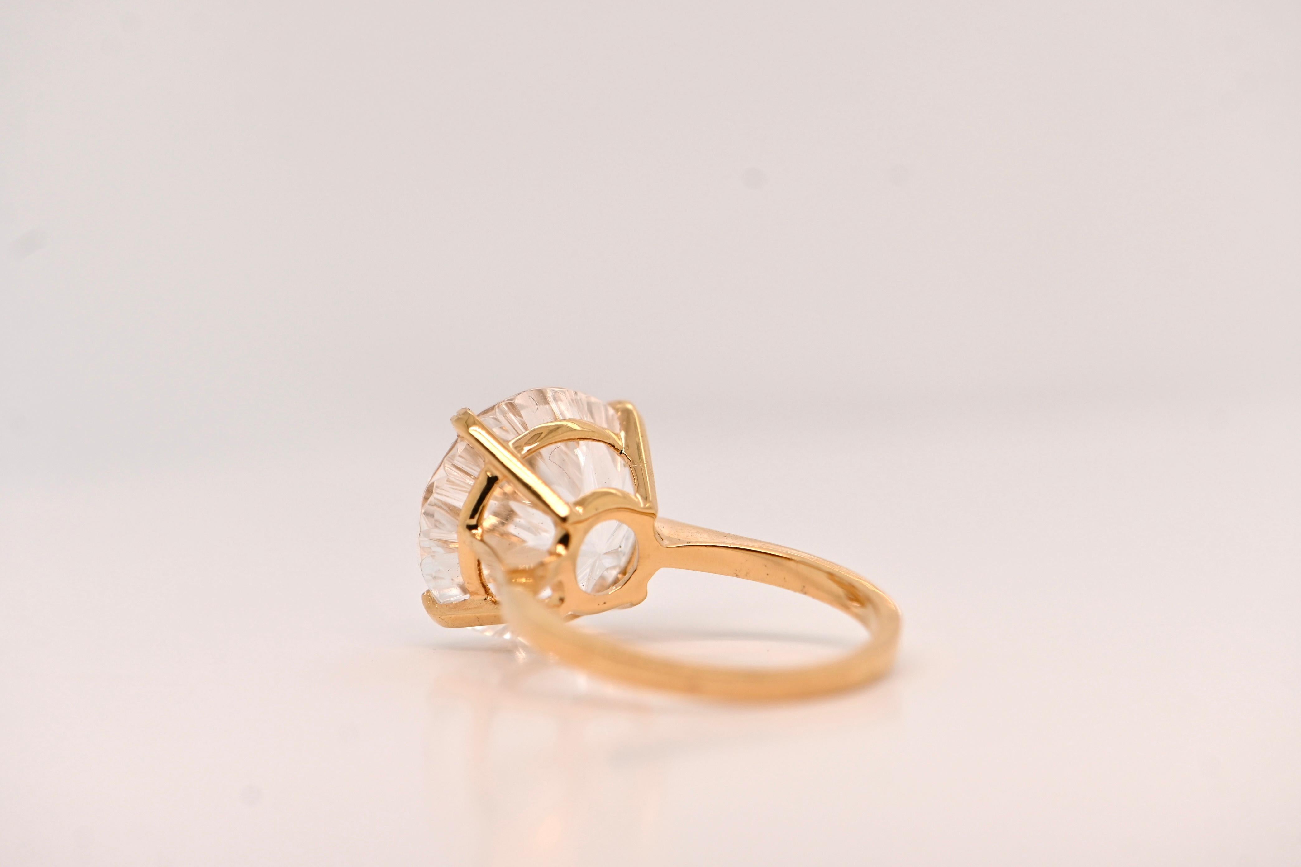 Anello in oro 18 carati con zirconi taglio Brilliante in vendita 3