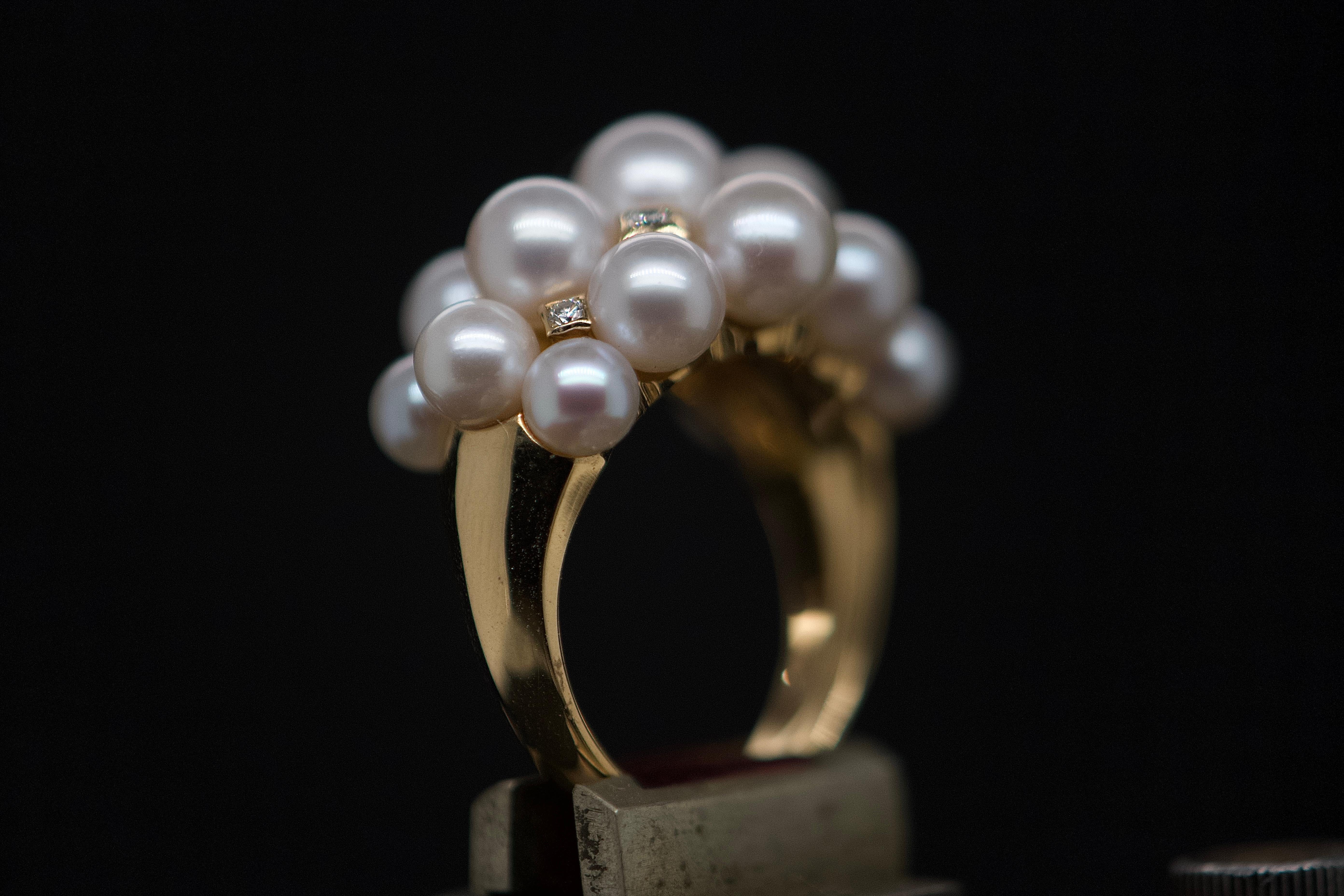 Baroque 18-Carat Gold Ring Adorned with Pearls and 0.180-Carat Diamonds For Sale
