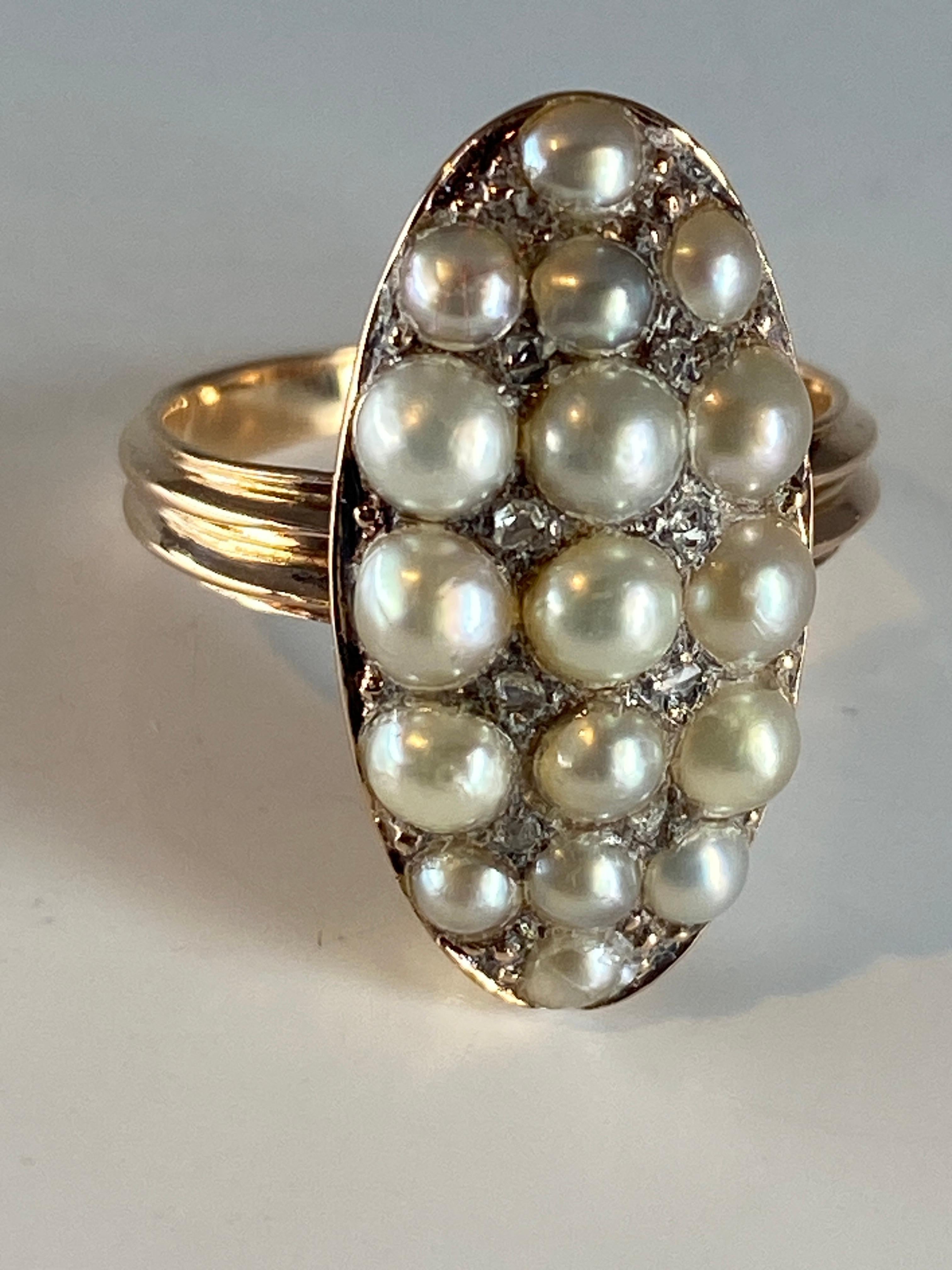 18 Carat Gold Ring, Marquise, Set with 17 Fine Pearls and Diamonds, circa 1880 For Sale 6