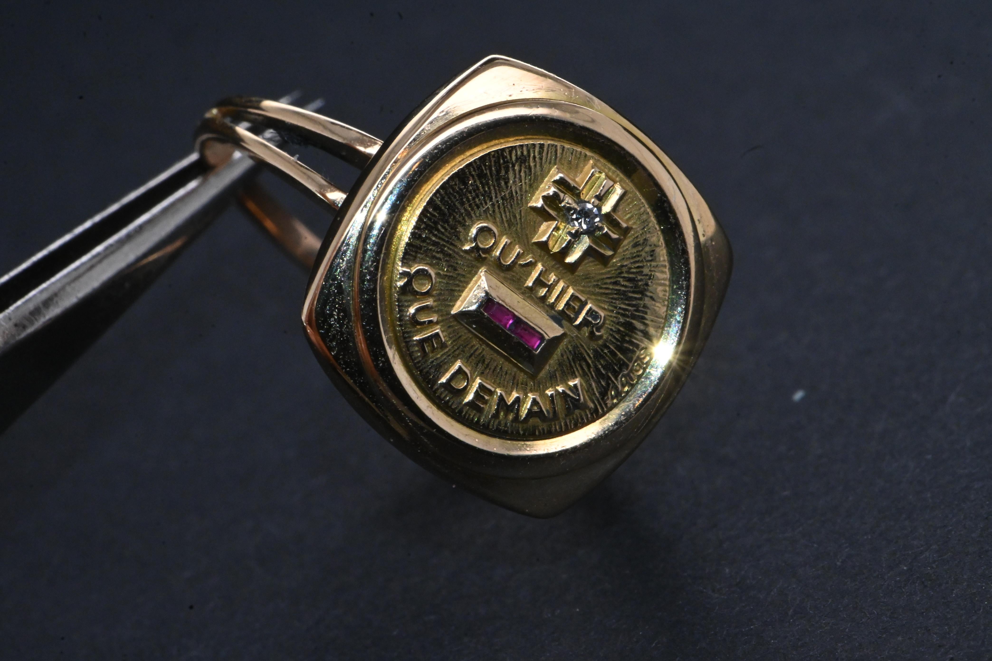18 Carat Gold Ring More Than Yesterday Less Than Tomorrow Augis 2